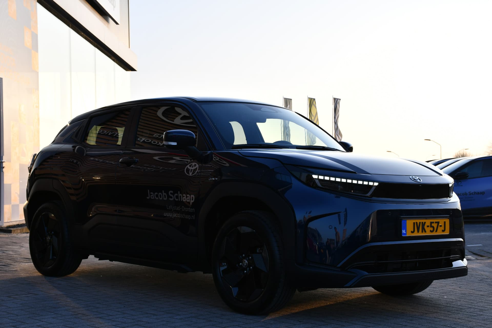 Toyota Urban Cruiser Dynamic 61 kWh Automaat 175pk thumbnail 9