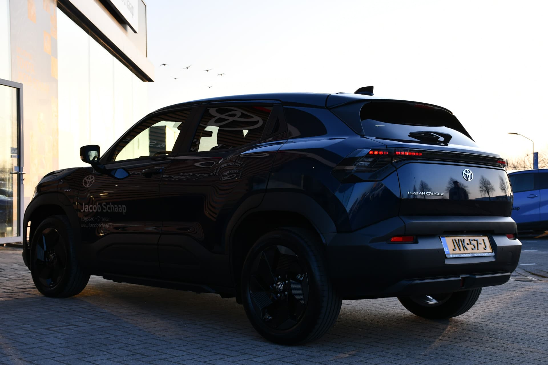 Toyota Urban Cruiser Dynamic 61 kWh Automaat 175pk thumbnail 11