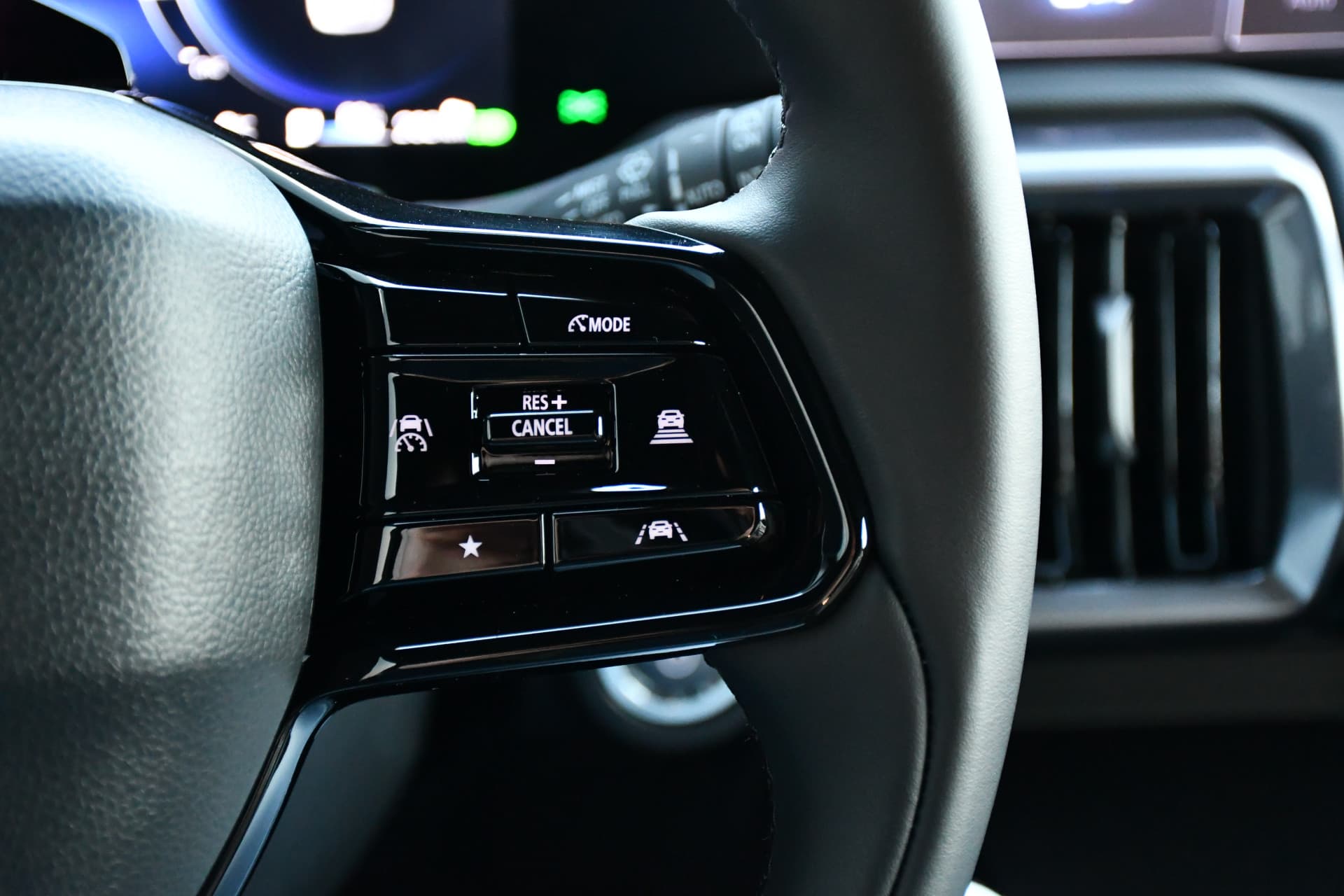 Toyota Urban Cruiser Dynamic 61 kWh Automaat 175pk thumbnail 16