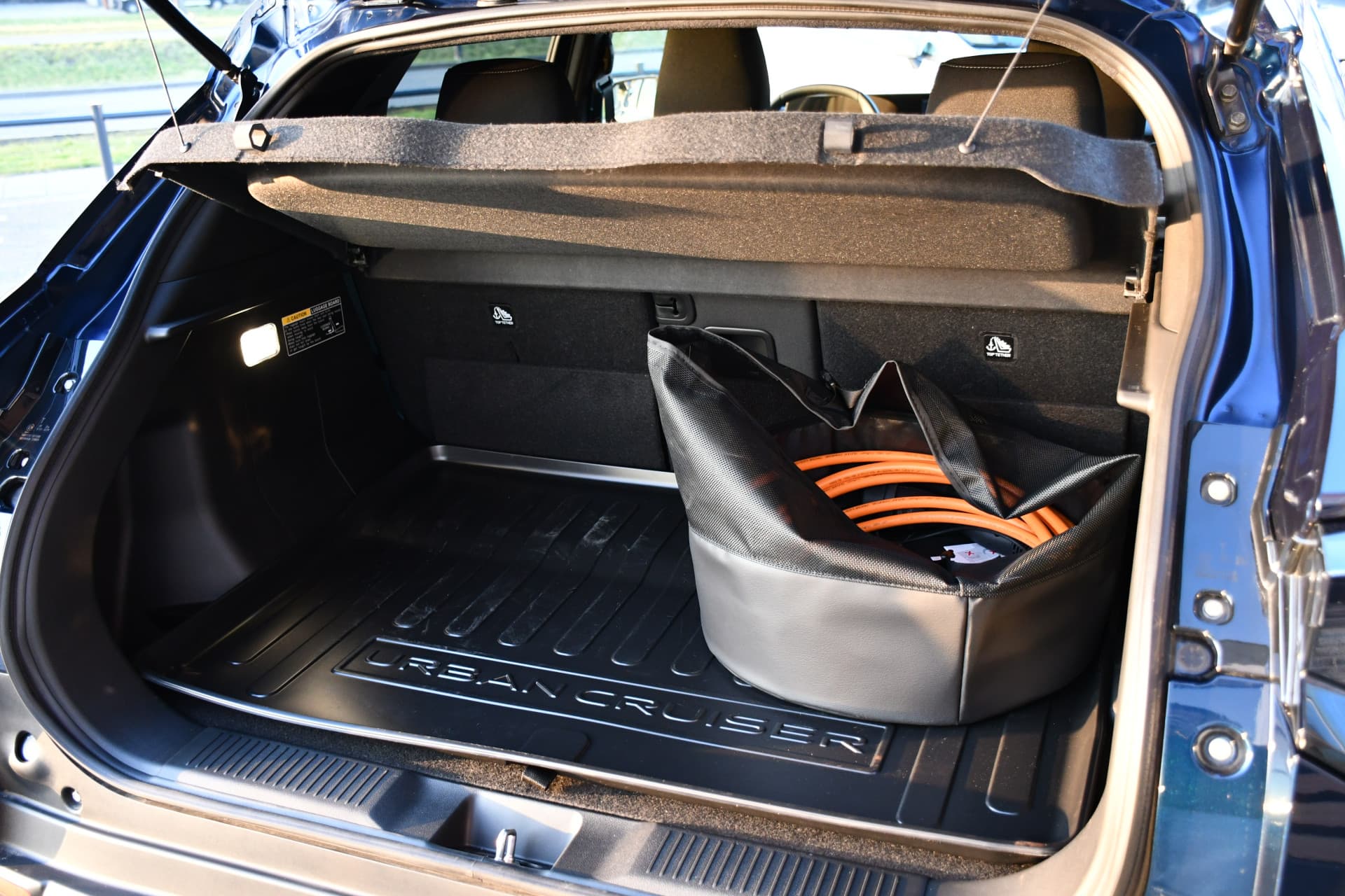 Toyota Urban Cruiser Dynamic 61 kWh Automaat 175pk thumbnail 20