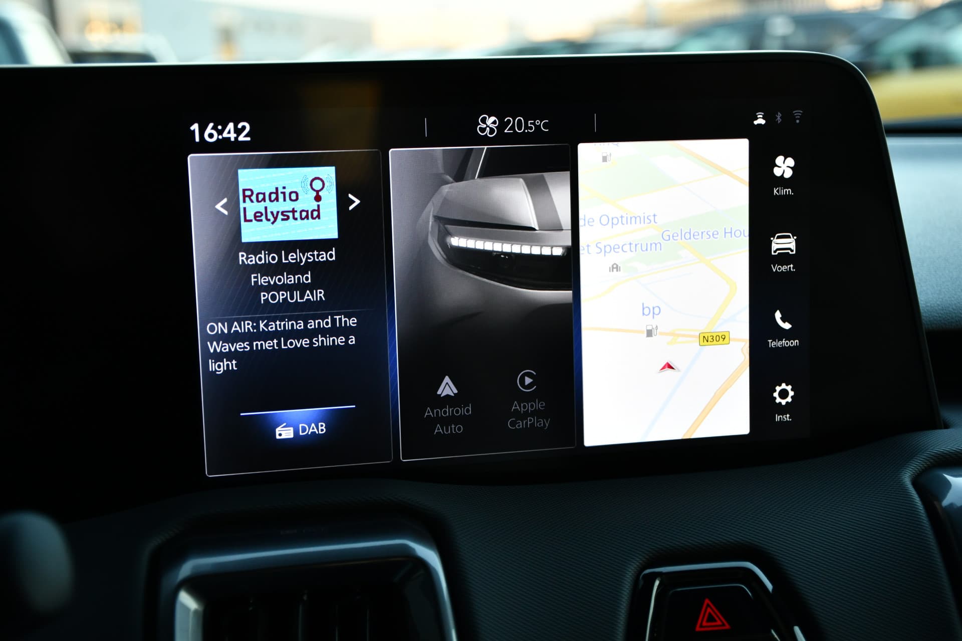 Toyota Urban Cruiser Dynamic 61 kWh Automaat 175pk thumbnail 23