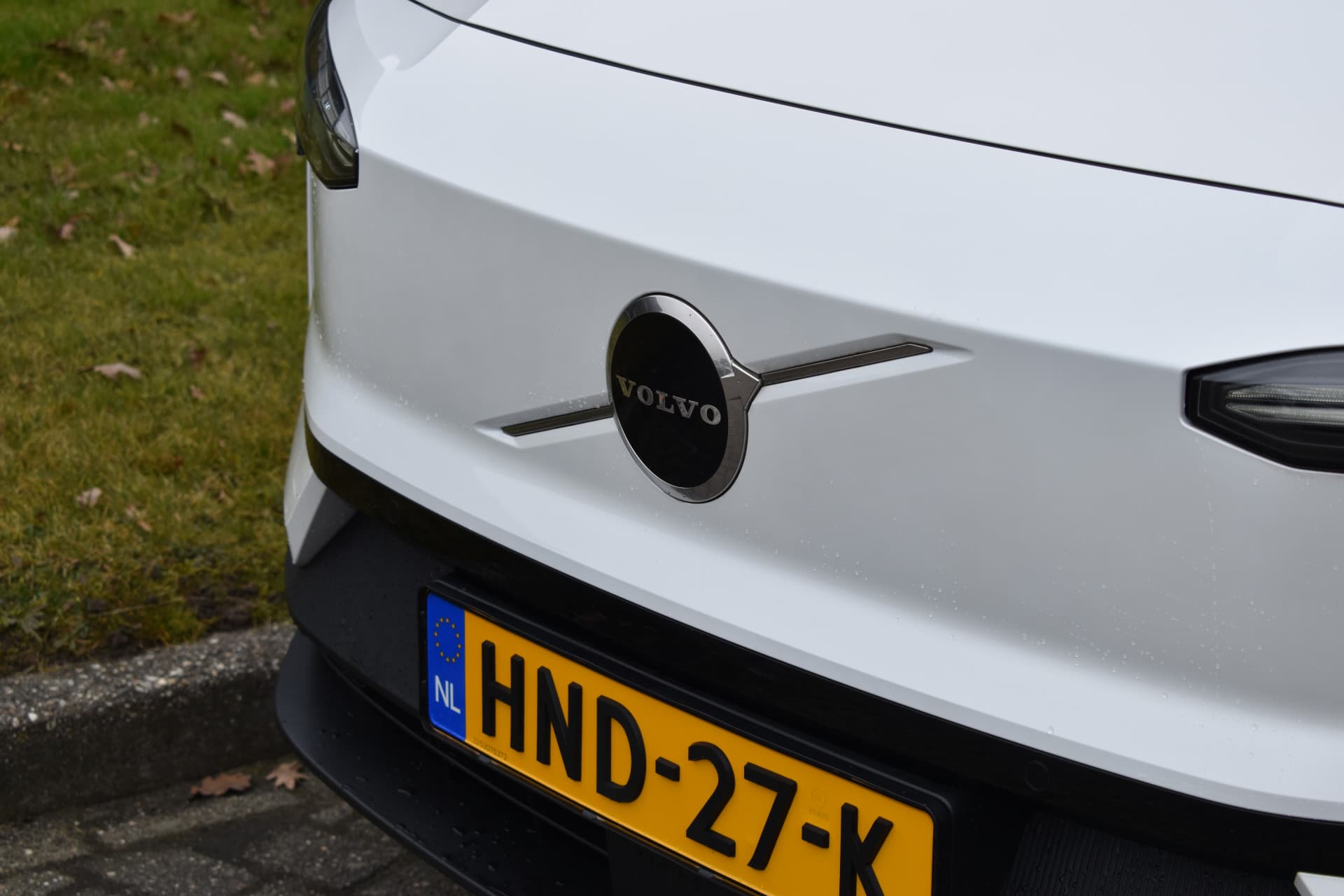 Volvo EX30 Extended Range Plus 69 kWh thumbnail 9