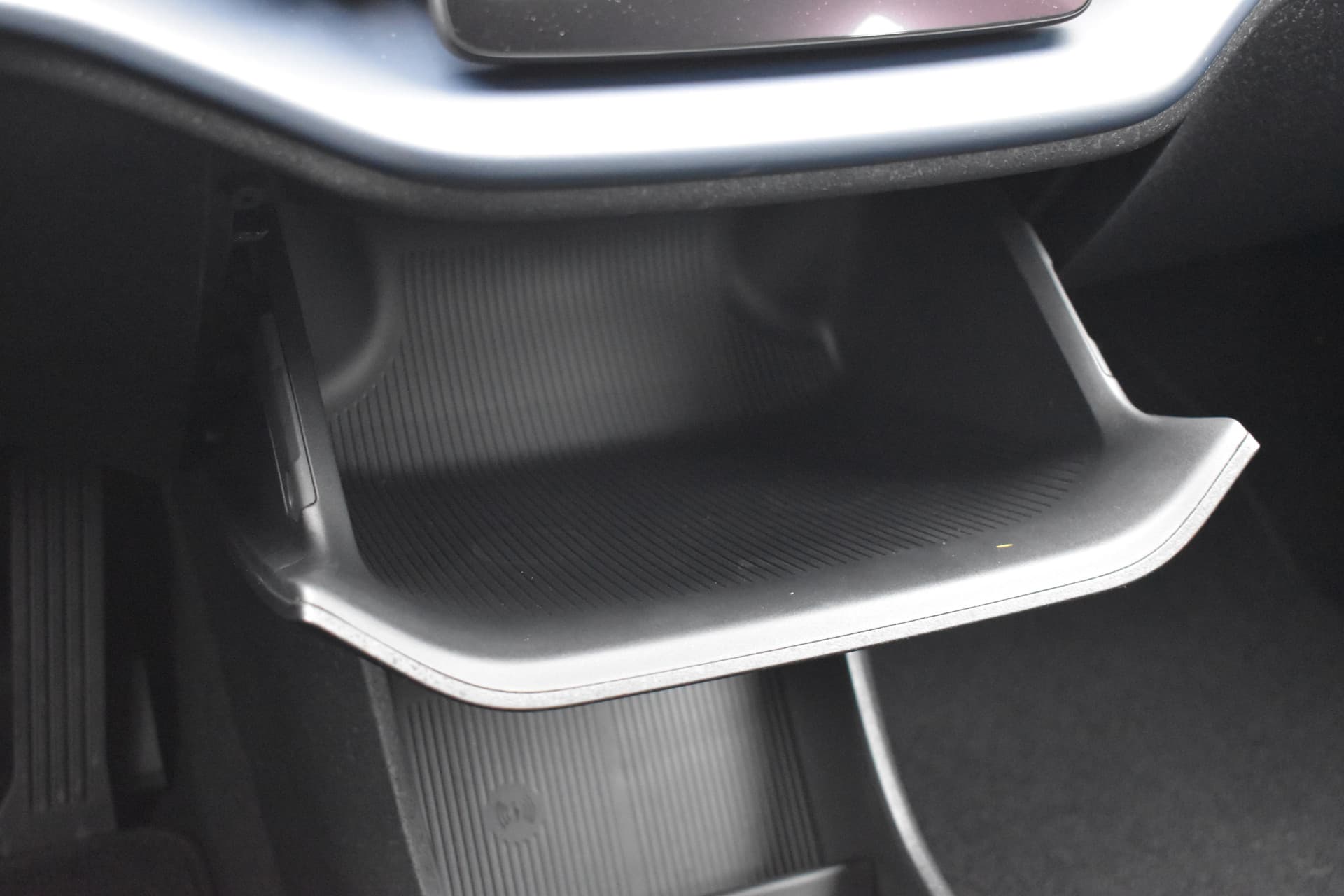 Volvo EX30 Extended Range Plus 69 kWh thumbnail 30