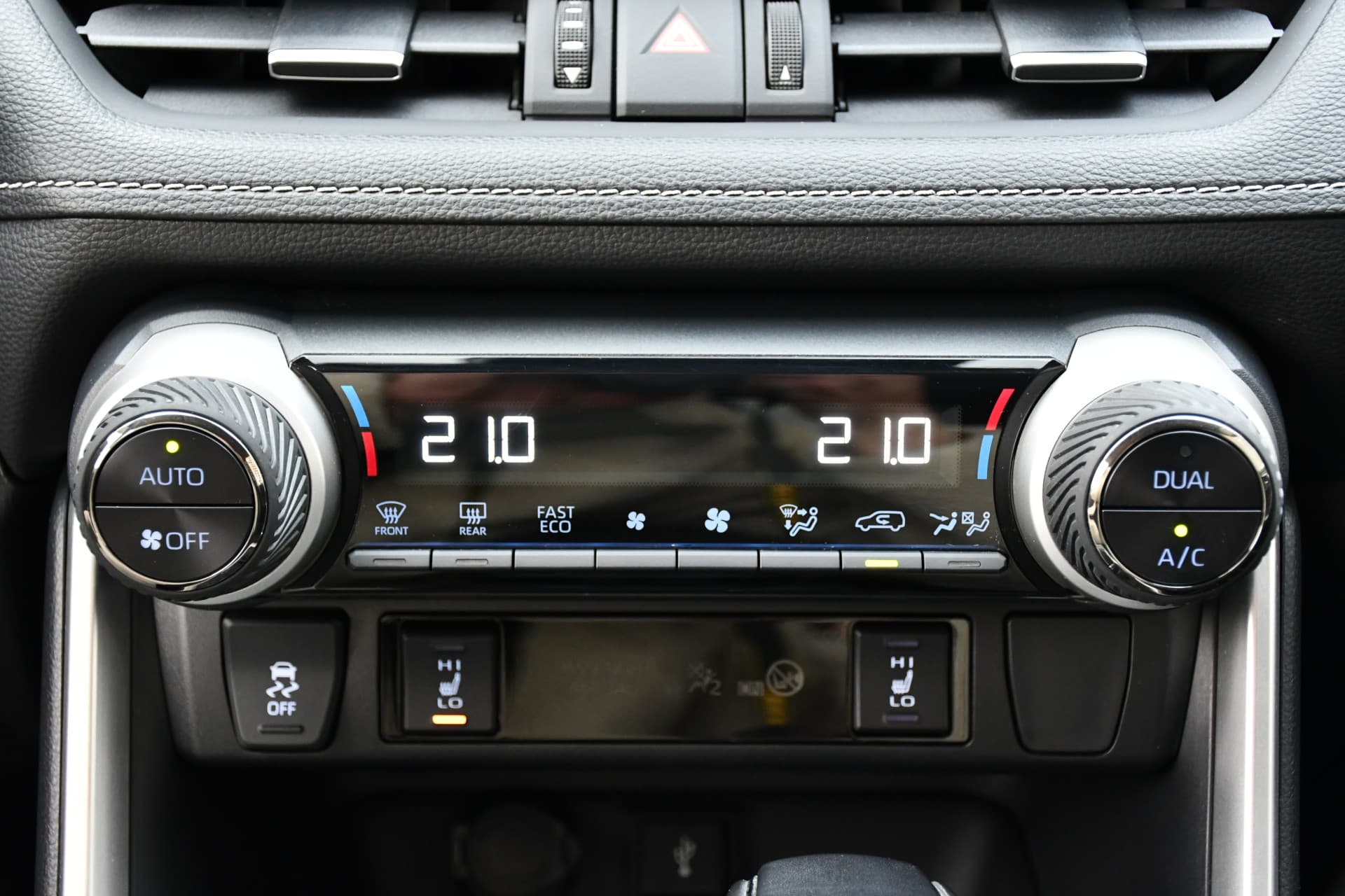 Toyota RAV4 2.5 Hybrid AWD Style Limited Automaat 222pk thumbnail 30