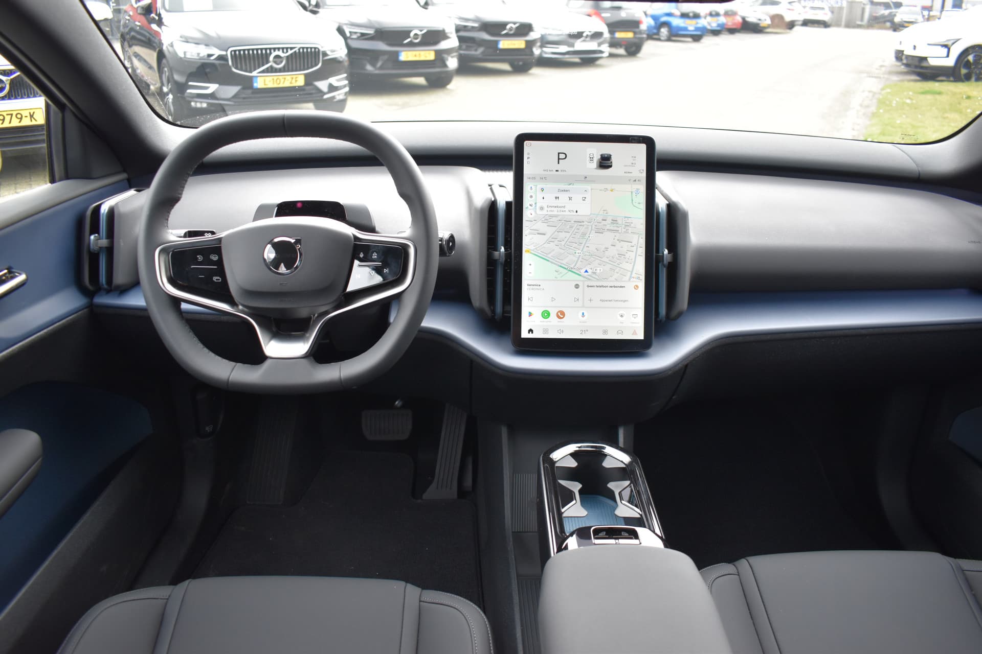 Volvo EX30 Extended Range Plus 69 kWh thumbnail 17