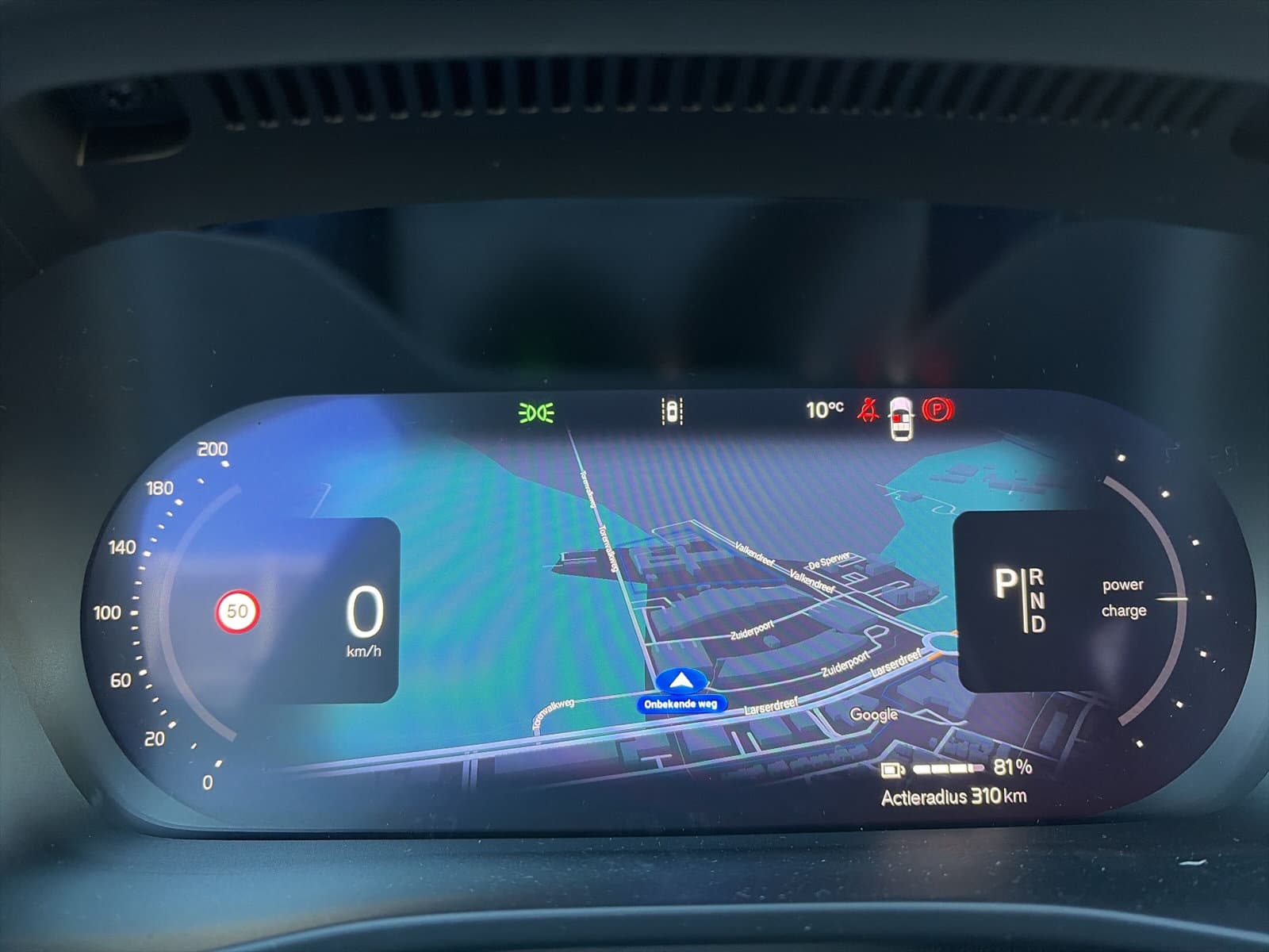 Volvo EX40 Extended Range Plus 82 kWh / Harman/kardon / Achteruitrijcamera / Stoel- en stuurverwarming thumbnail 19