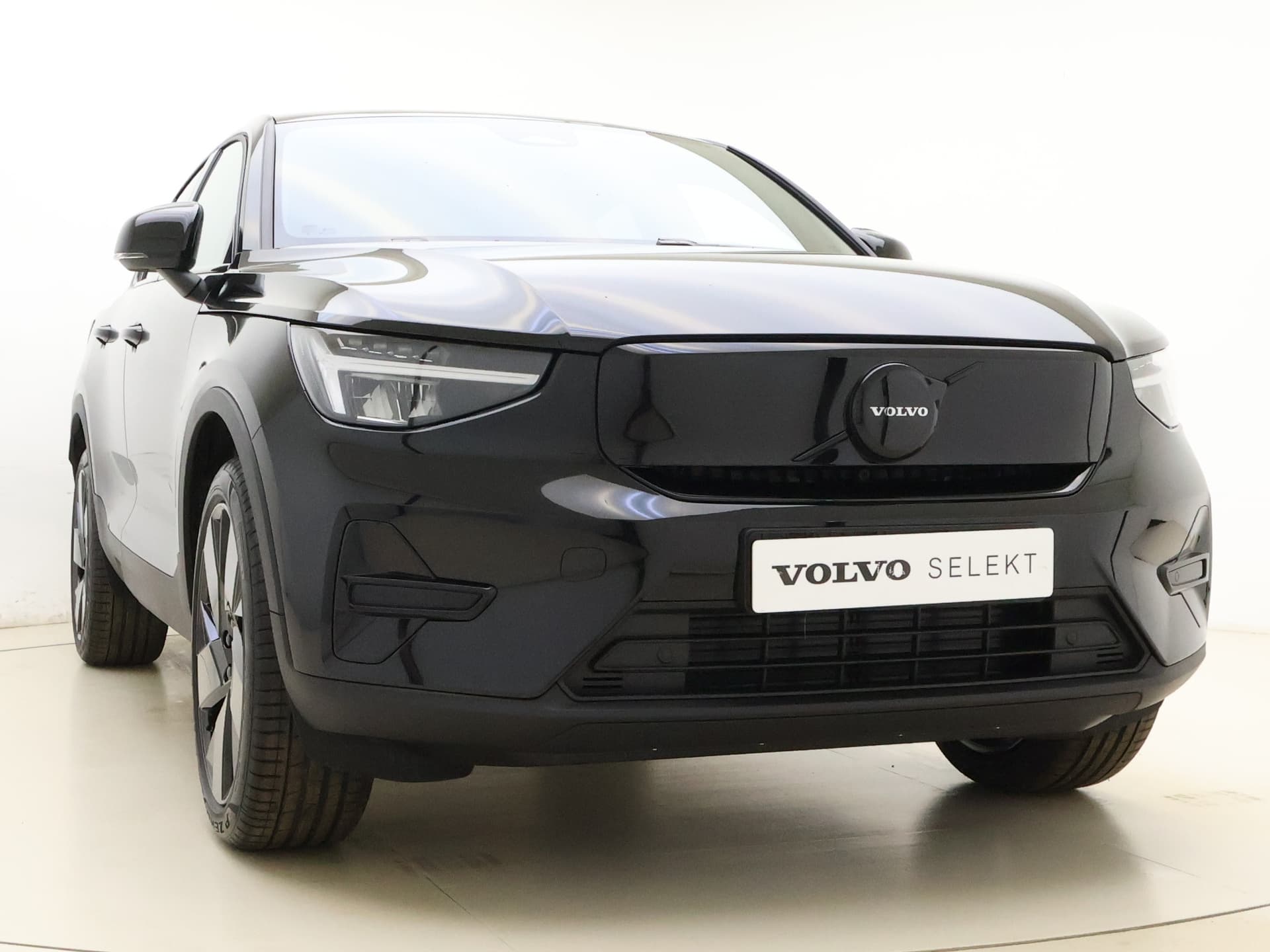 Volvo EC40 Extended Range Plus Black Edition / MY26 / NUBUCK / GETINT GLAS / 20 '' / PANORAMADAK / PDC + CAMERA / GOOGLE / thumbnail 17