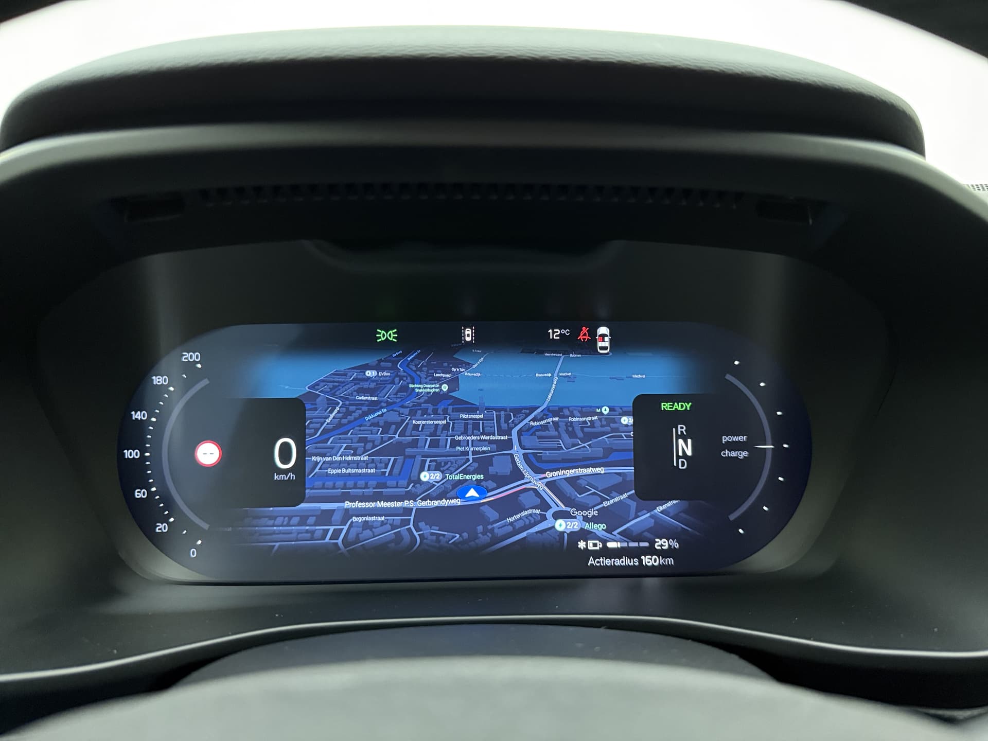 Volvo EC40 Extended Range Plus Black Edition / MY26 / NUBUCK / GETINT GLAS / 20 '' / PANORAMADAK / PDC + CAMERA / GOOGLE / thumbnail 34