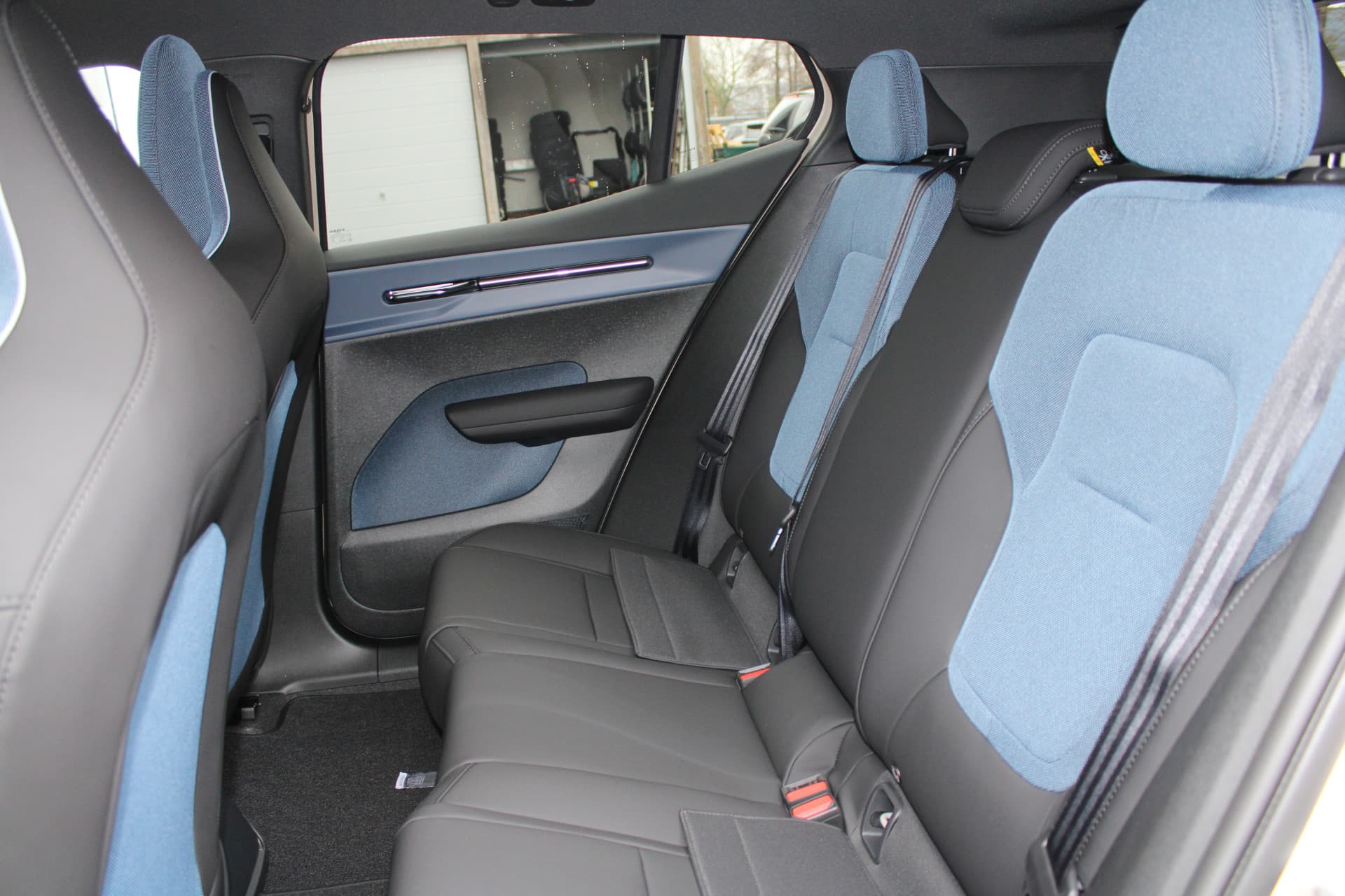 Volvo EX30 Extended Range Plus Europa thumbnail 6