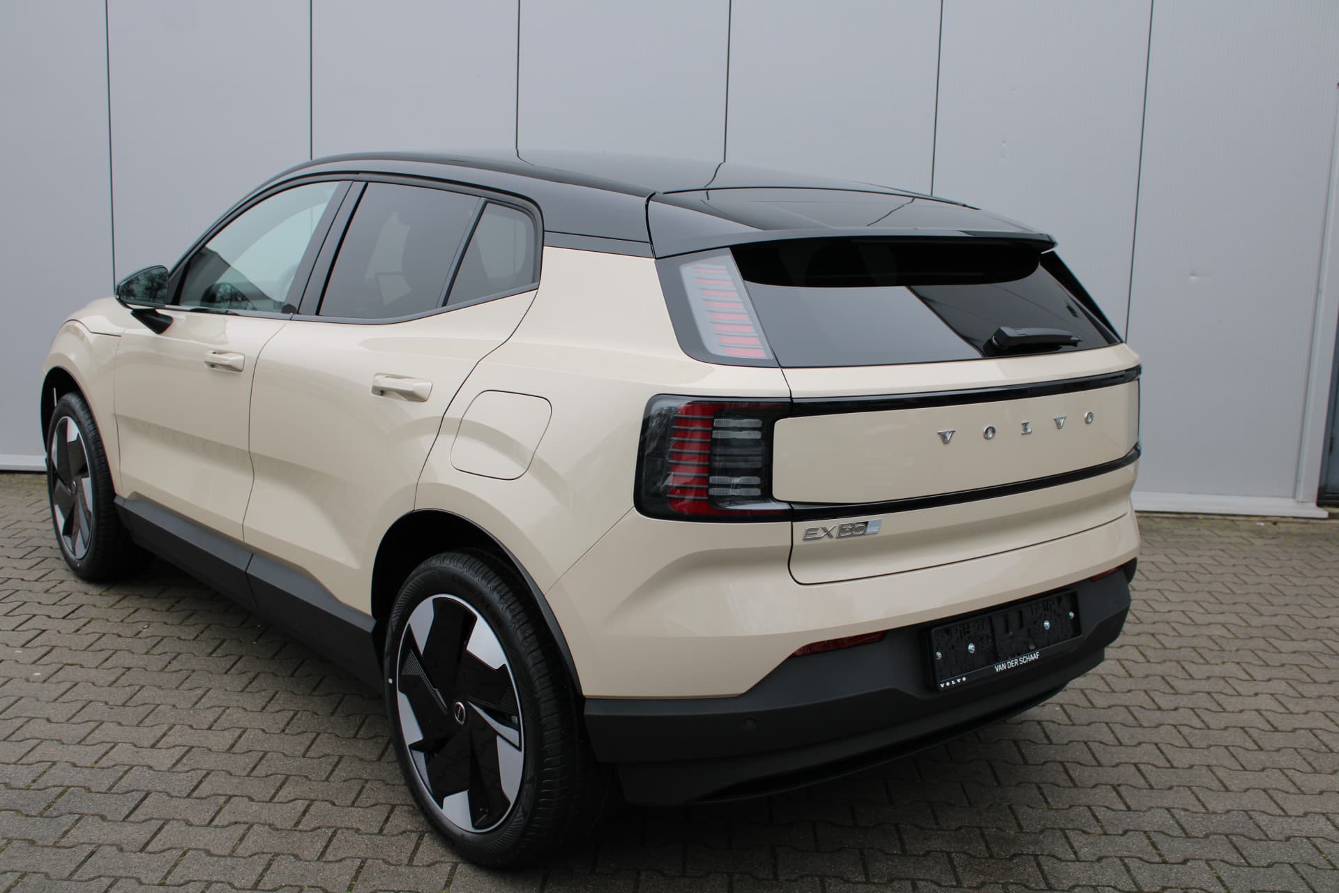 Volvo EX30 Extended Range Plus Europa thumbnail 7