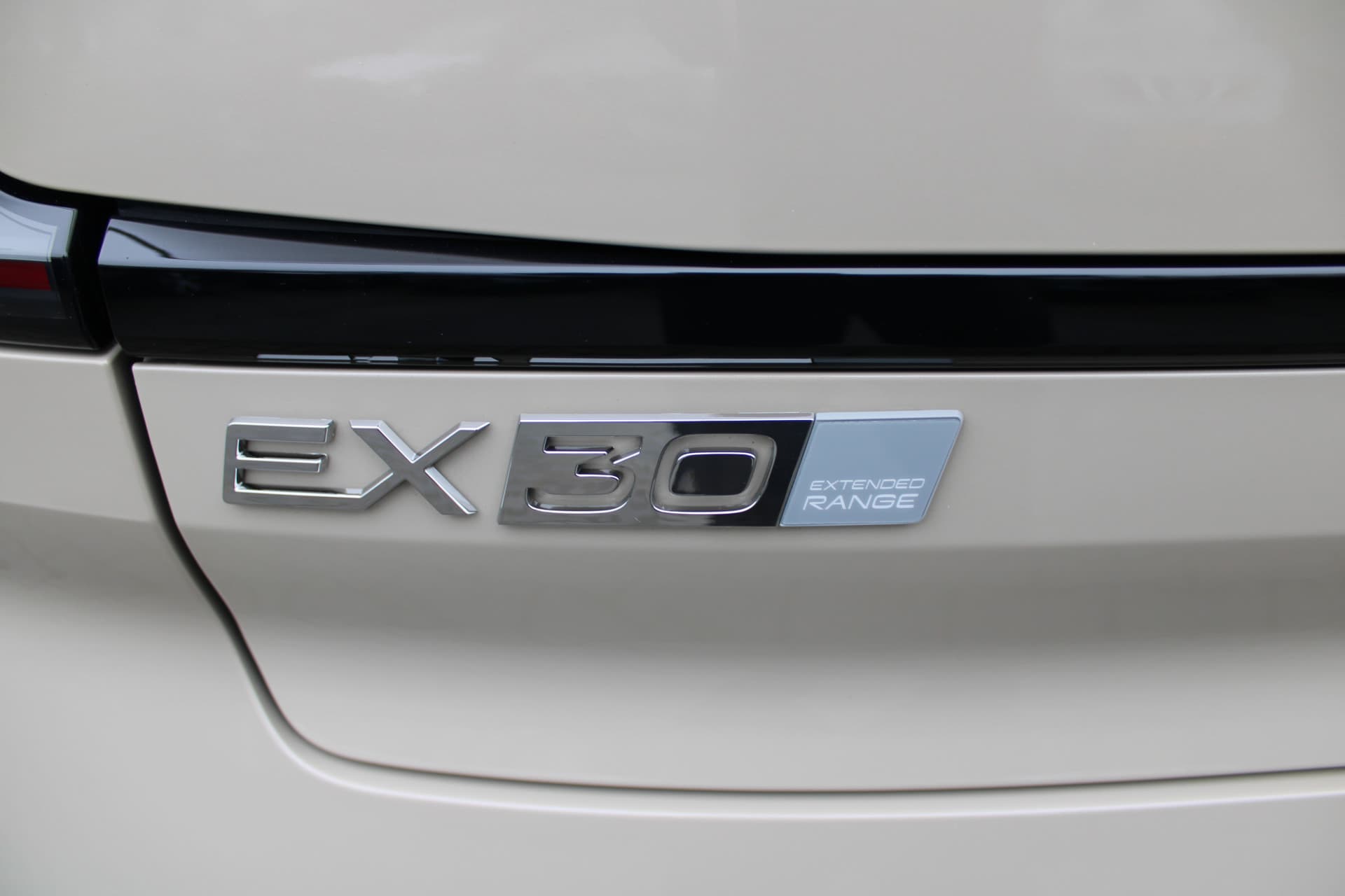 Volvo EX30 Extended Range Plus Europa thumbnail 12