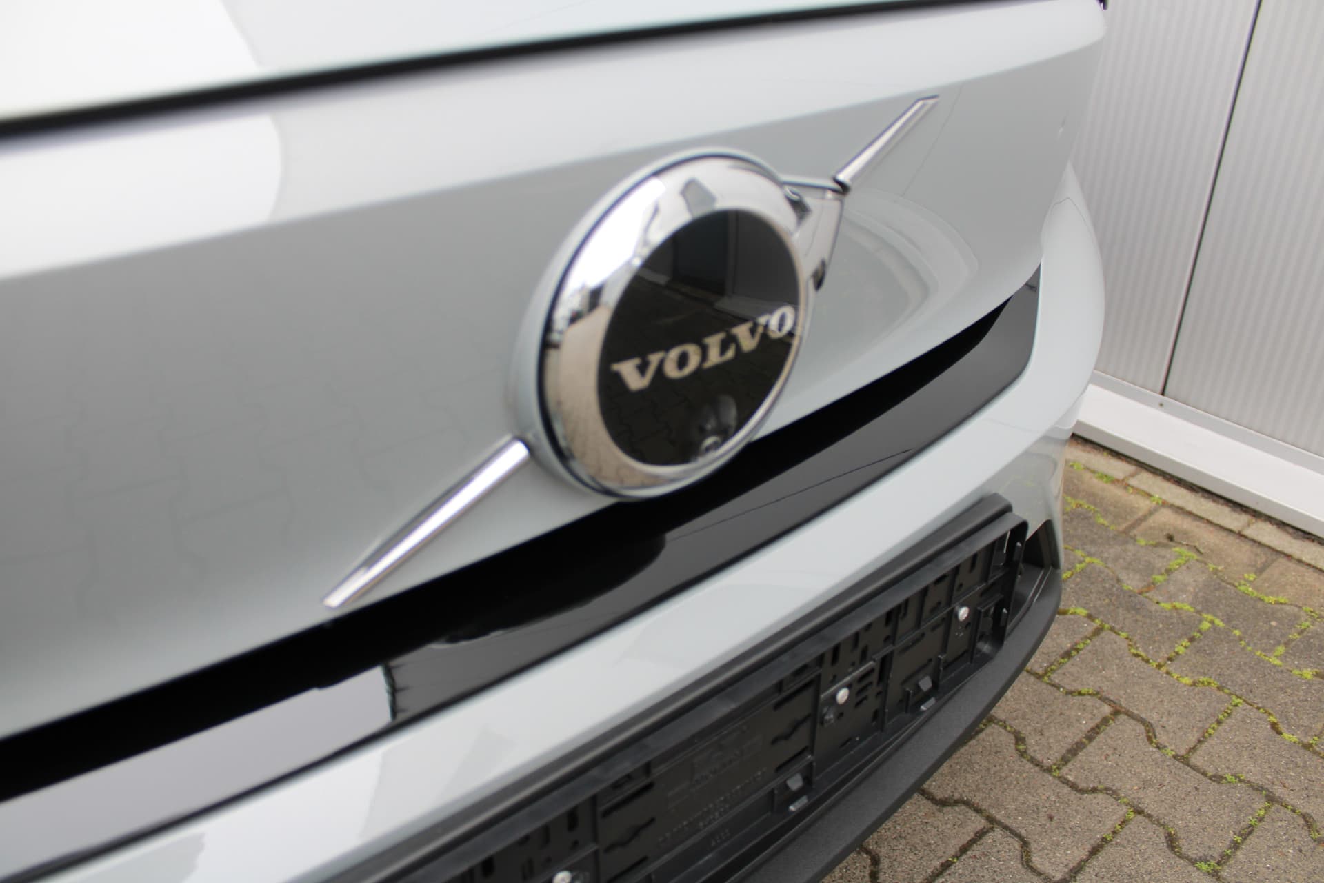 Volvo EX40 Extended Range Plus 82 kWh thumbnail 16