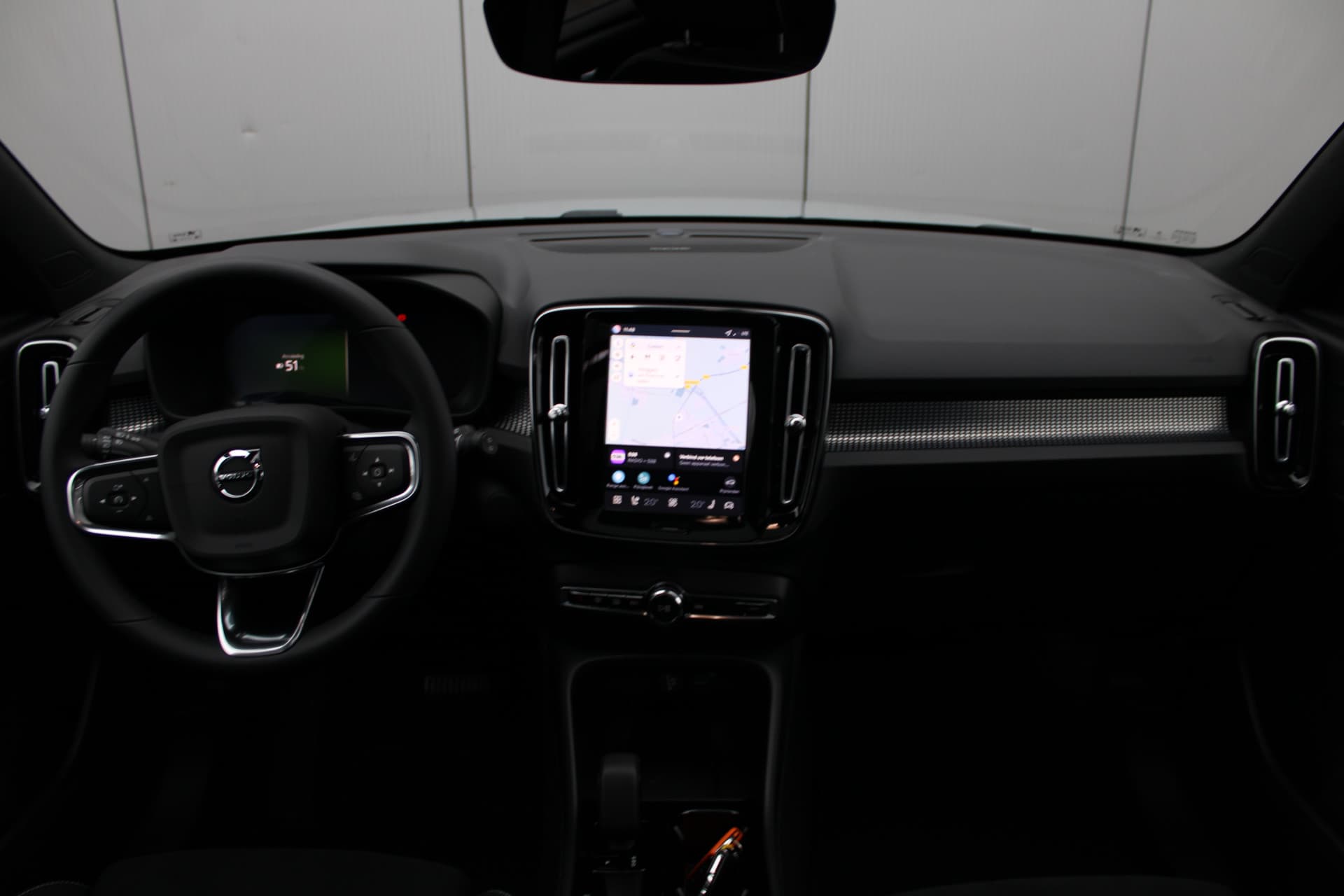 Volvo EX40 Extended Range Plus 82 kWh thumbnail 19