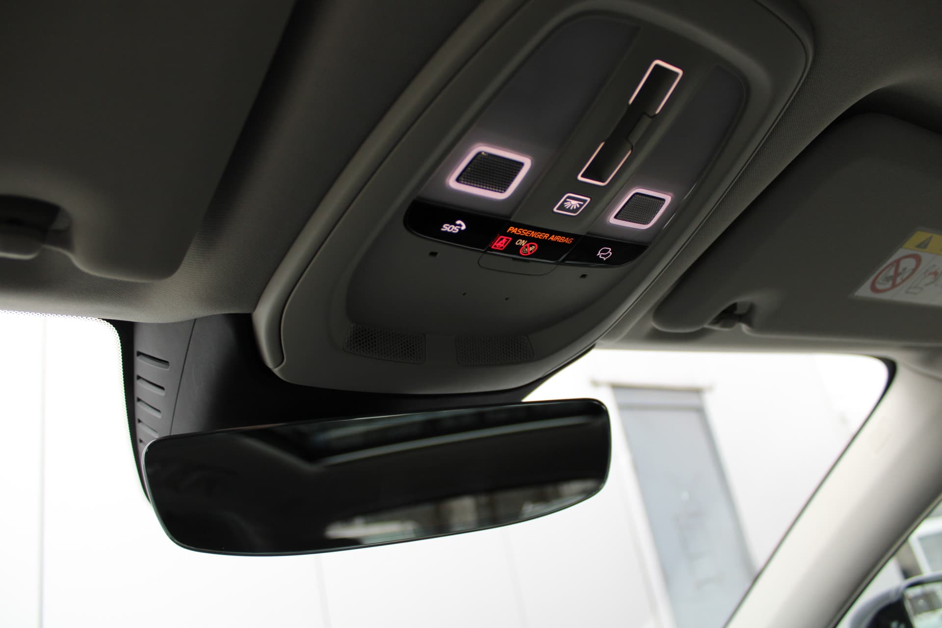 Volvo XC60 T6 Plug-in hybrid AWD Ultra Dark thumbnail 27