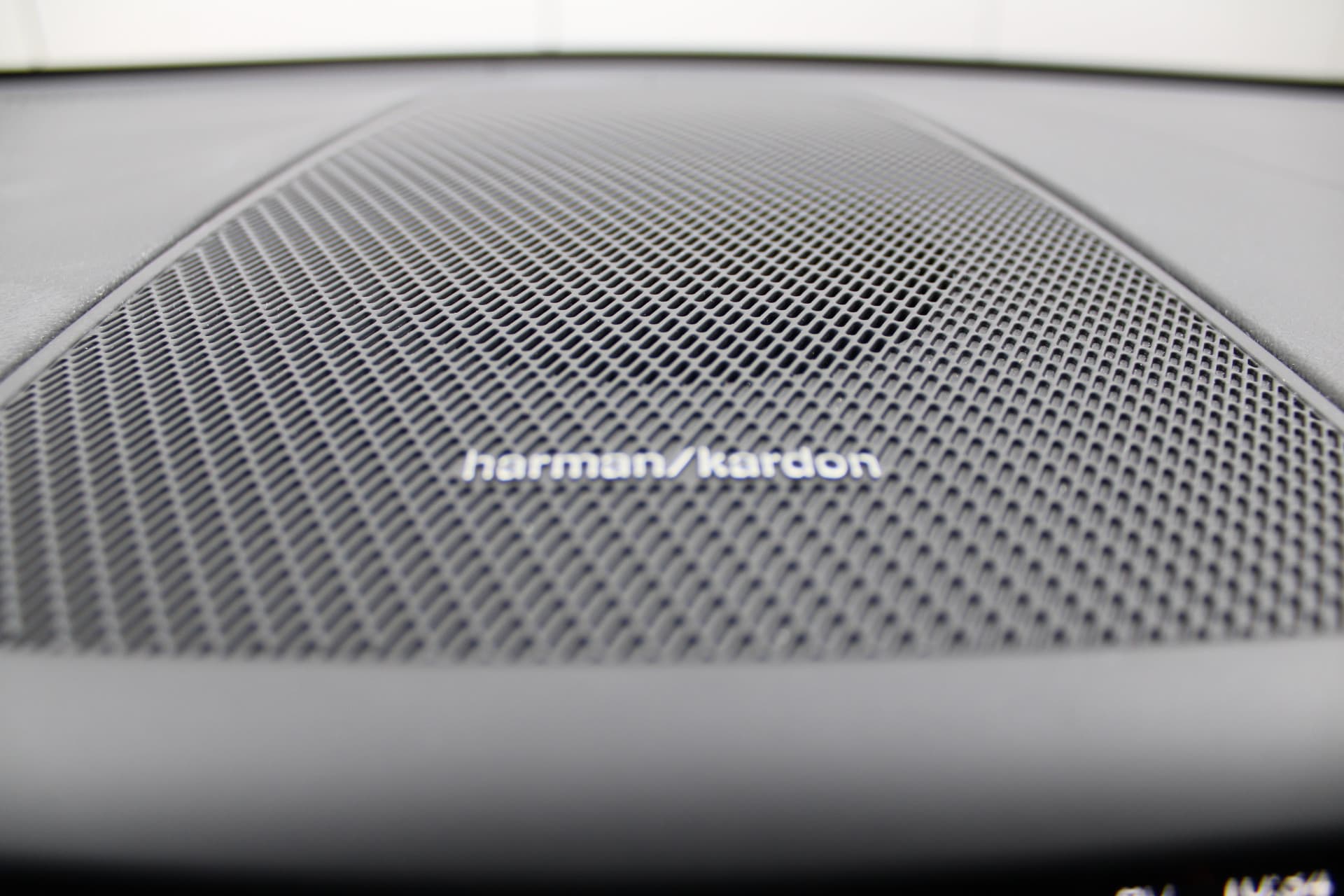 Volvo XC60 T6 Plug-in hybrid AWD Ultra Dark thumbnail 28