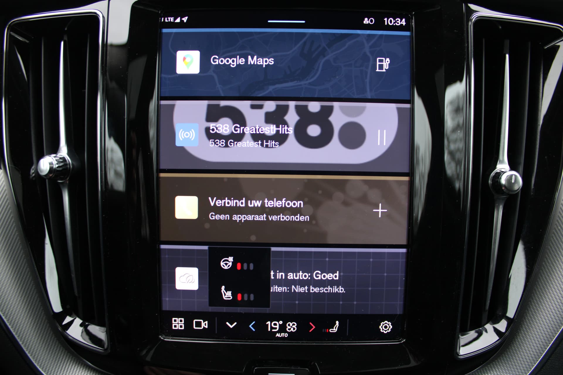 Volvo XC60 T6 Plug-in hybrid AWD Ultra Dark thumbnail 31