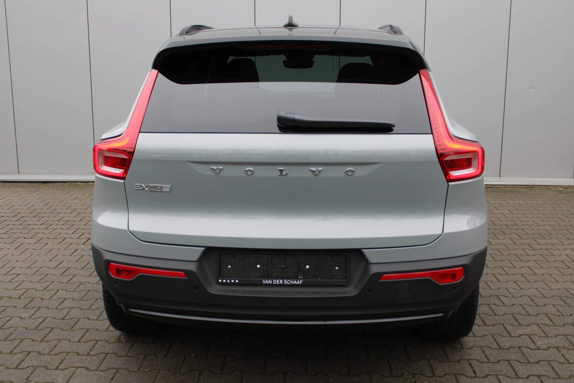 Volvo EX40 Extended Range Plus 82 kWh thumbnail 9