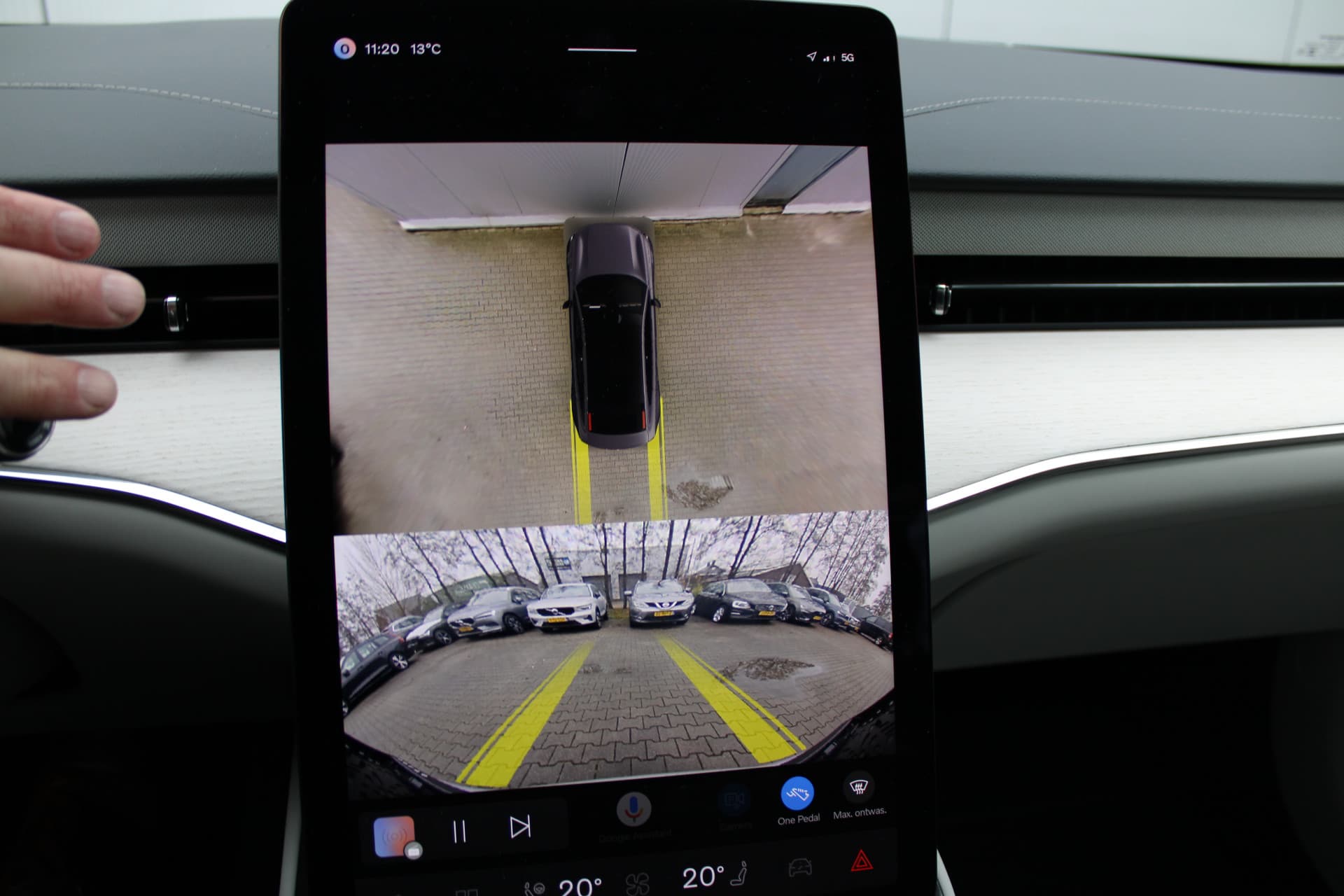 Volvo ES90 Extended Range Ultra 92 kWh null thumbnail 24