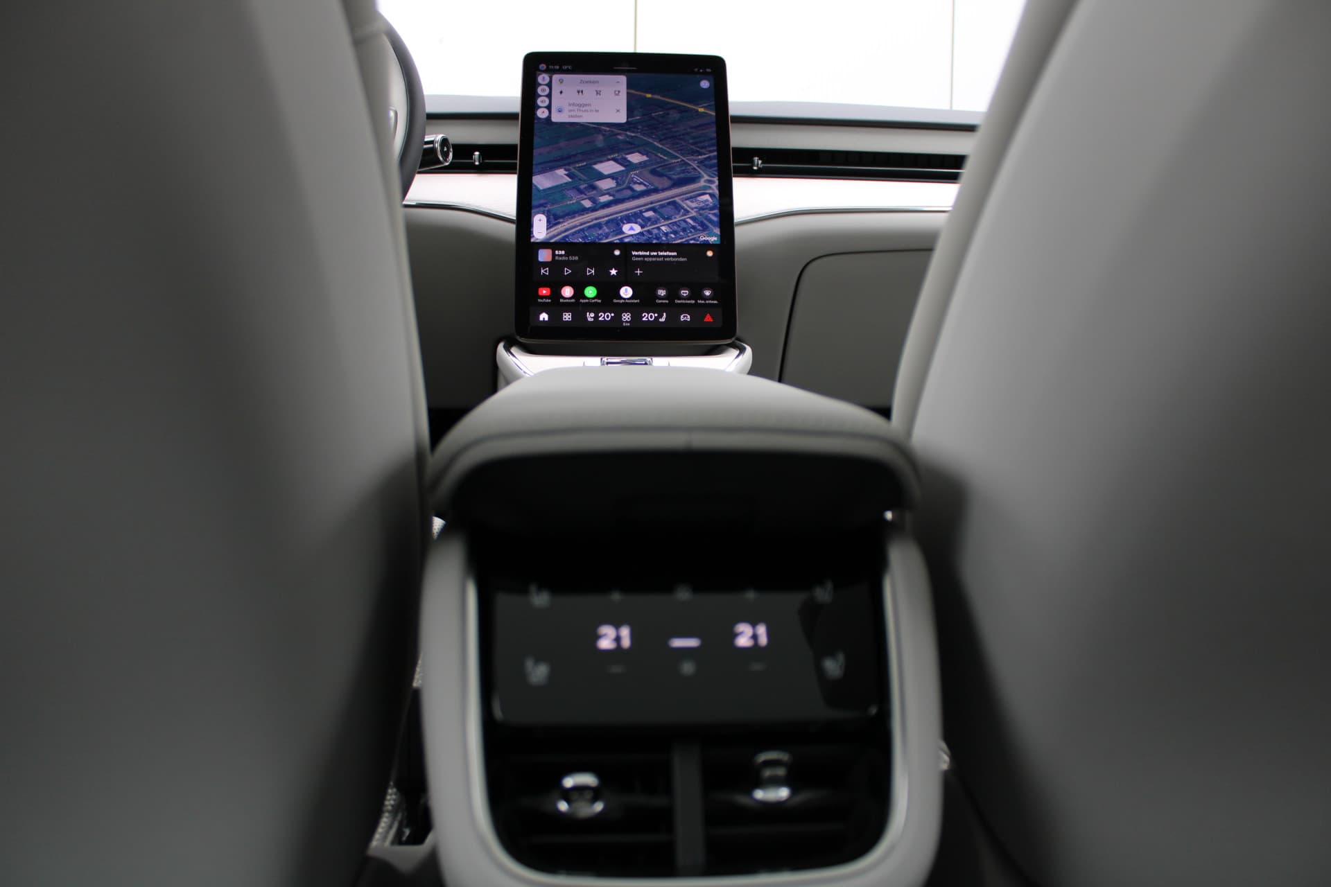 Volvo ES90 Extended Range Ultra 92 kWh null thumbnail 31