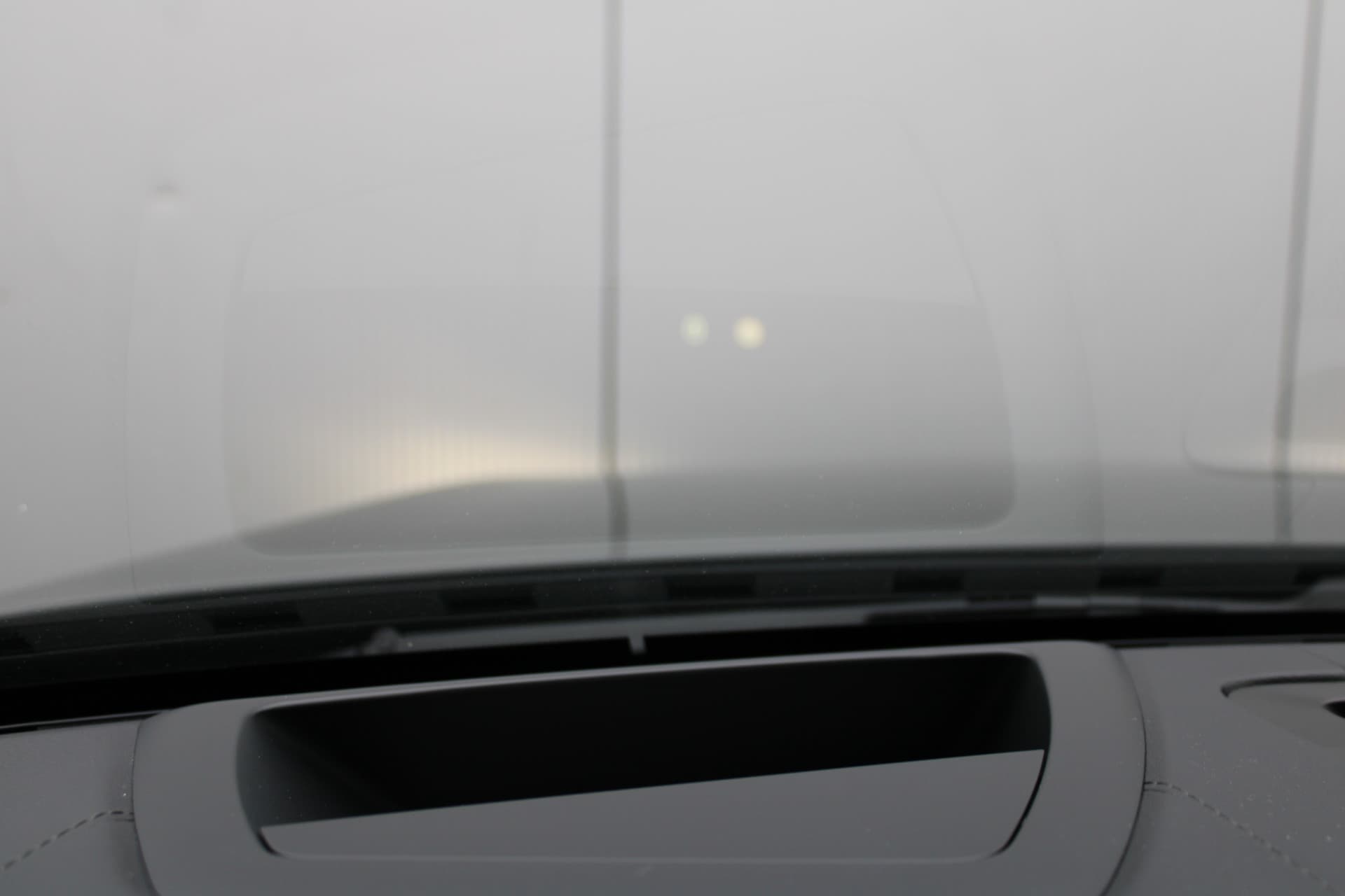 Volvo V60 T8 Plug-in hybrid AWD Ultra Perf. Ed. Dark thumbnail 25