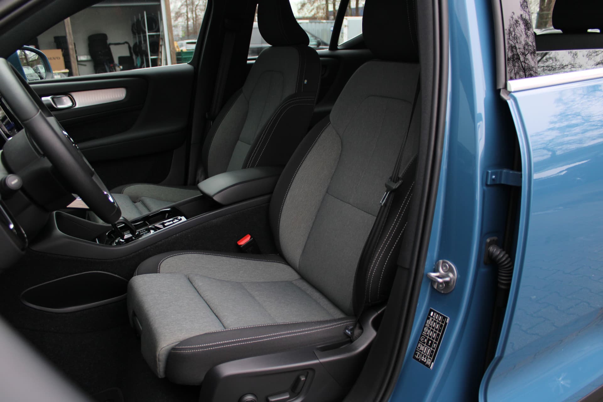 Volvo XC40 T4 plug in Inscription null thumbnail 4