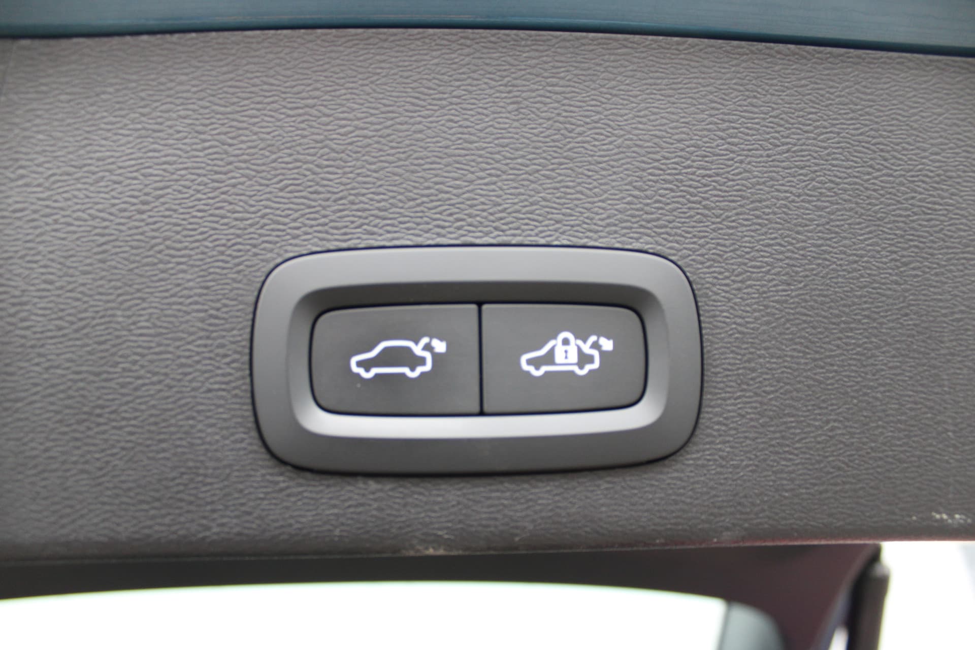 Volvo XC40 T4 plug in Inscription null thumbnail 13