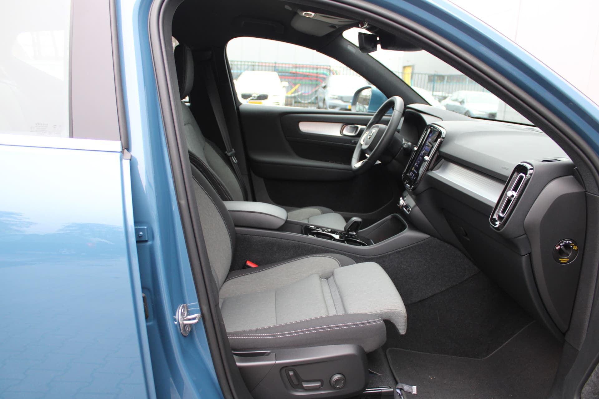 Volvo XC40 T4 plug in Inscription null thumbnail 30