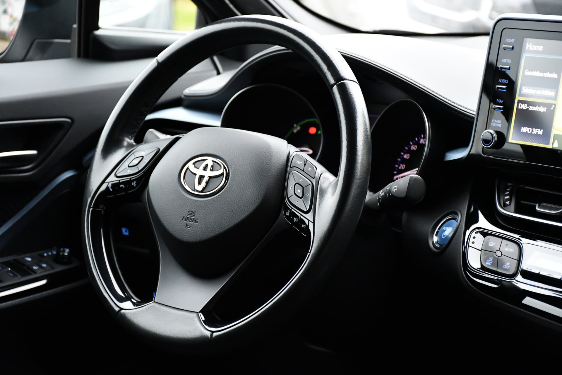 Toyota C-HR 2.0 Hybrid First Edition Automaat 184pk thumbnail 21