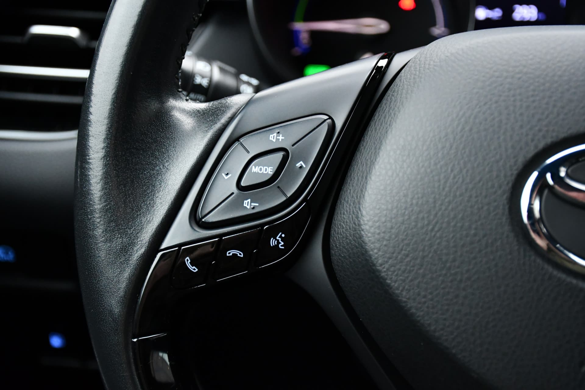 Toyota C-HR 2.0 Hybrid First Edition Automaat 184pk thumbnail 26