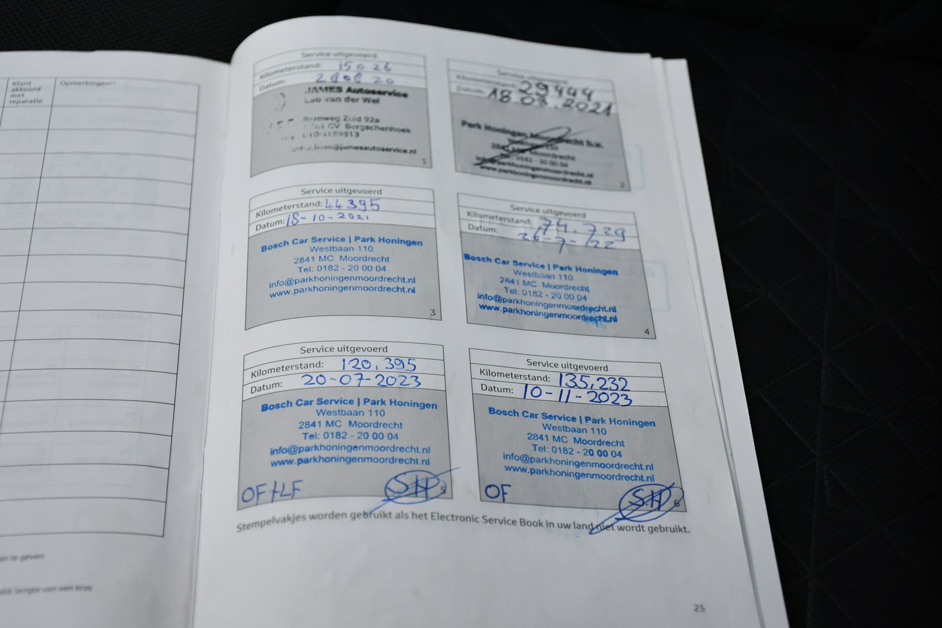 Toyota C-HR 2.0 Hybrid First Edition Automaat 184pk thumbnail 32