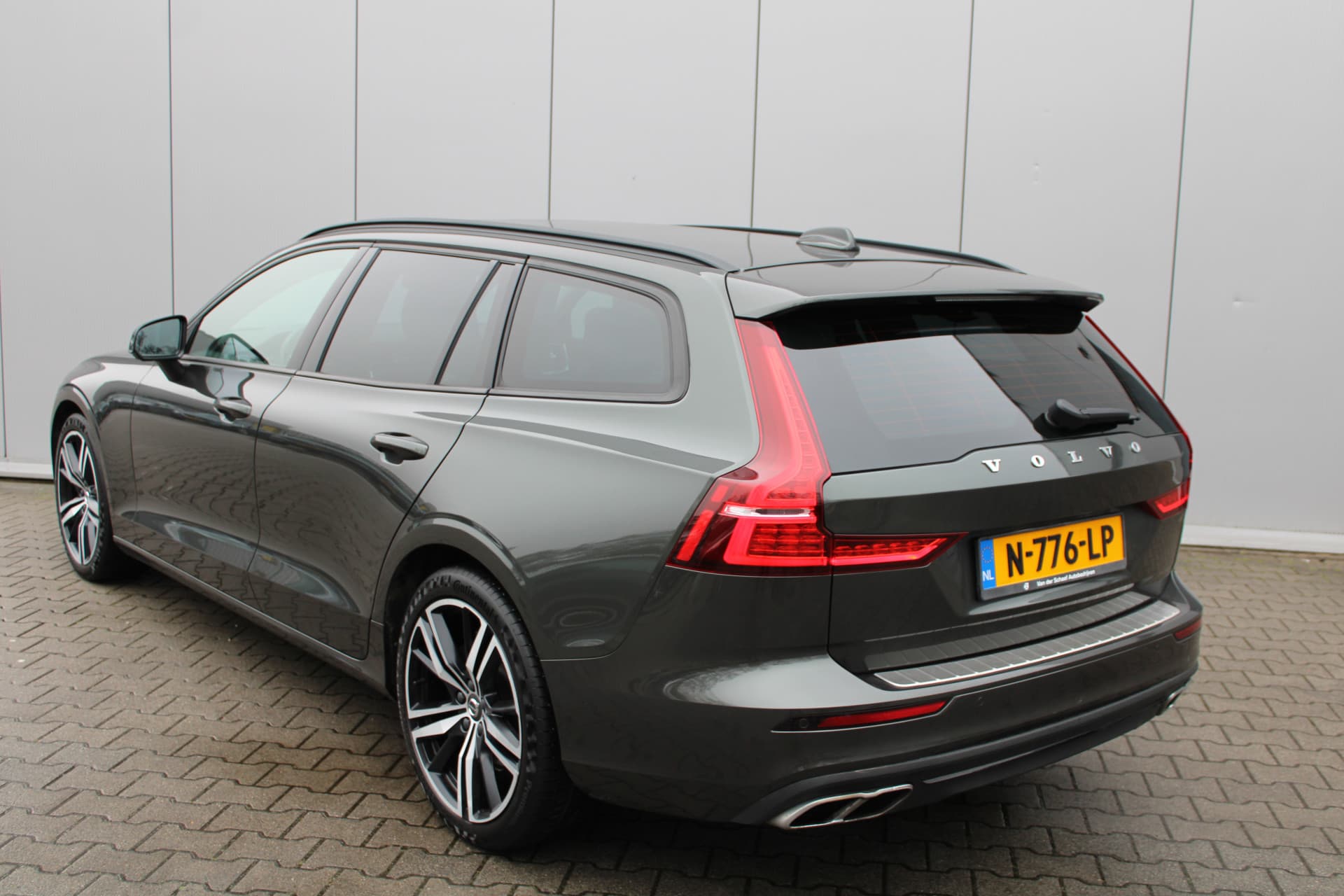 Volvo V60 B3 Momentum Advantage thumbnail 8