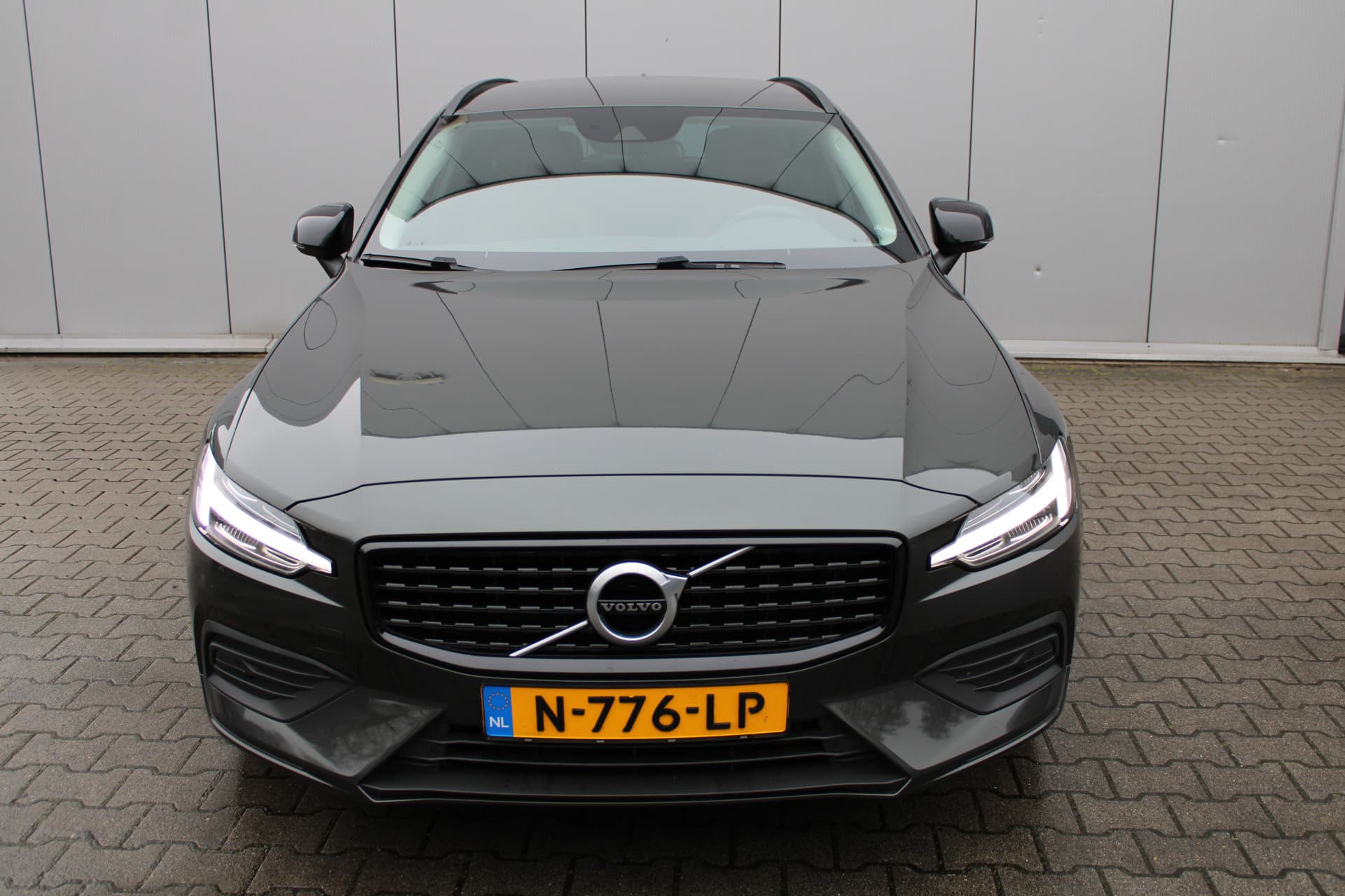 Volvo V60 B3 Momentum Advantage thumbnail 9