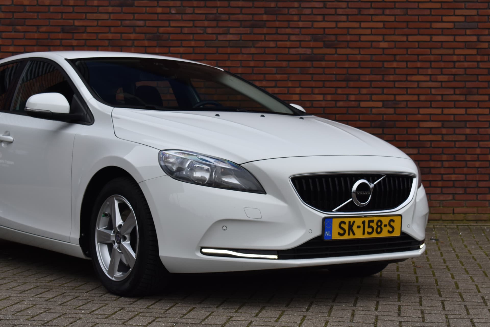 Volvo V40 T2 122PK Nordic thumbnail 2