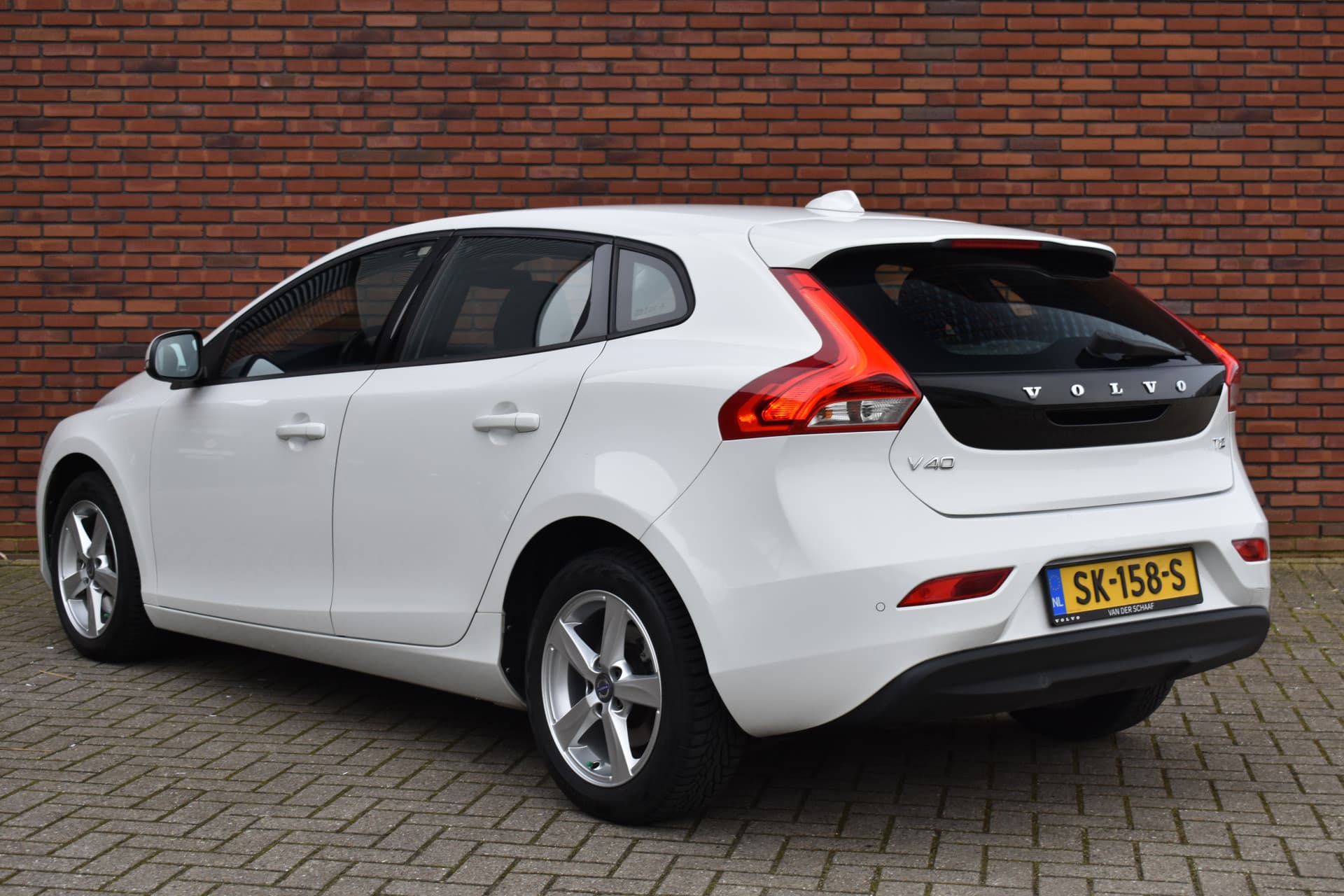 Volvo V40 T2 122PK Nordic thumbnail 3