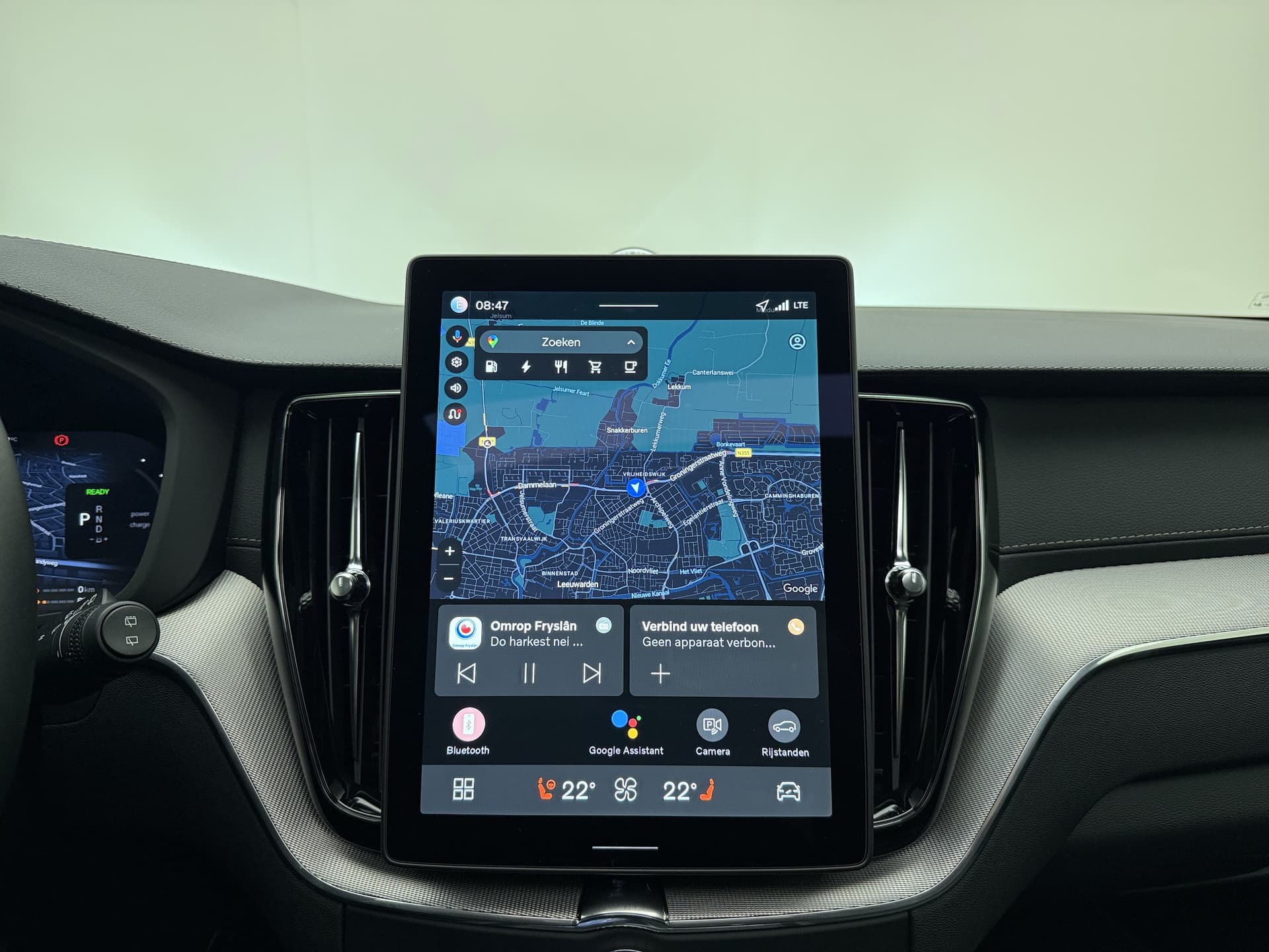 Volvo XC60 T6 350pk AWD Ultra Black Edition / GRATIS TREKHAAK T.W.V. € 1.295,- / Luchtvering / Bowers&Wilkins Audio / Ventilatie / Massage / 21'' / Extra Getint Glas / thumbnail 11