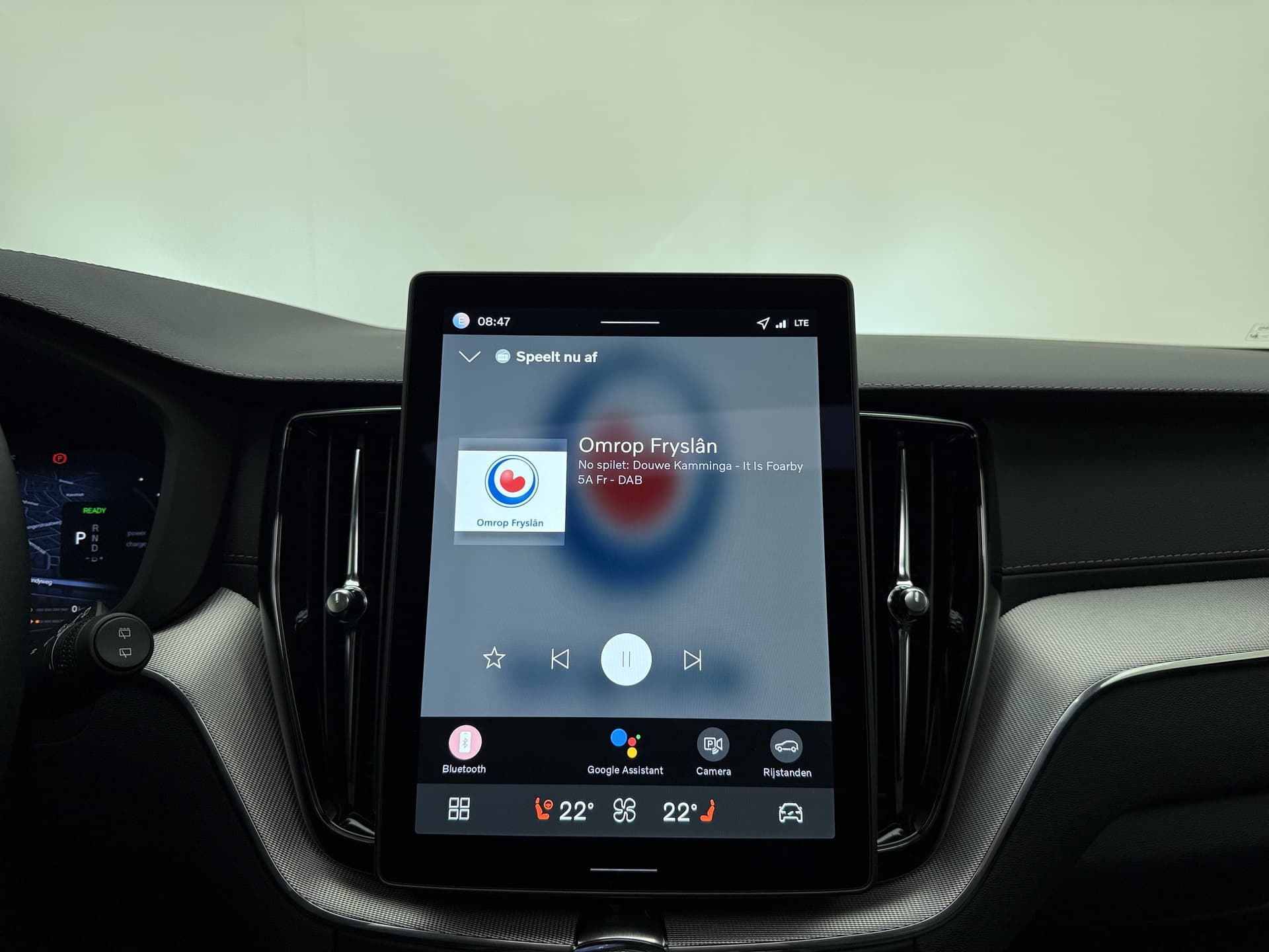 Volvo XC60 T6 350pk AWD Ultra Black Edition / GRATIS TREKHAAK T.W.V. € 1.295,- / Luchtvering / Bowers&Wilkins Audio / Ventilatie / Massage / 21'' / Extra Getint Glas / thumbnail 12