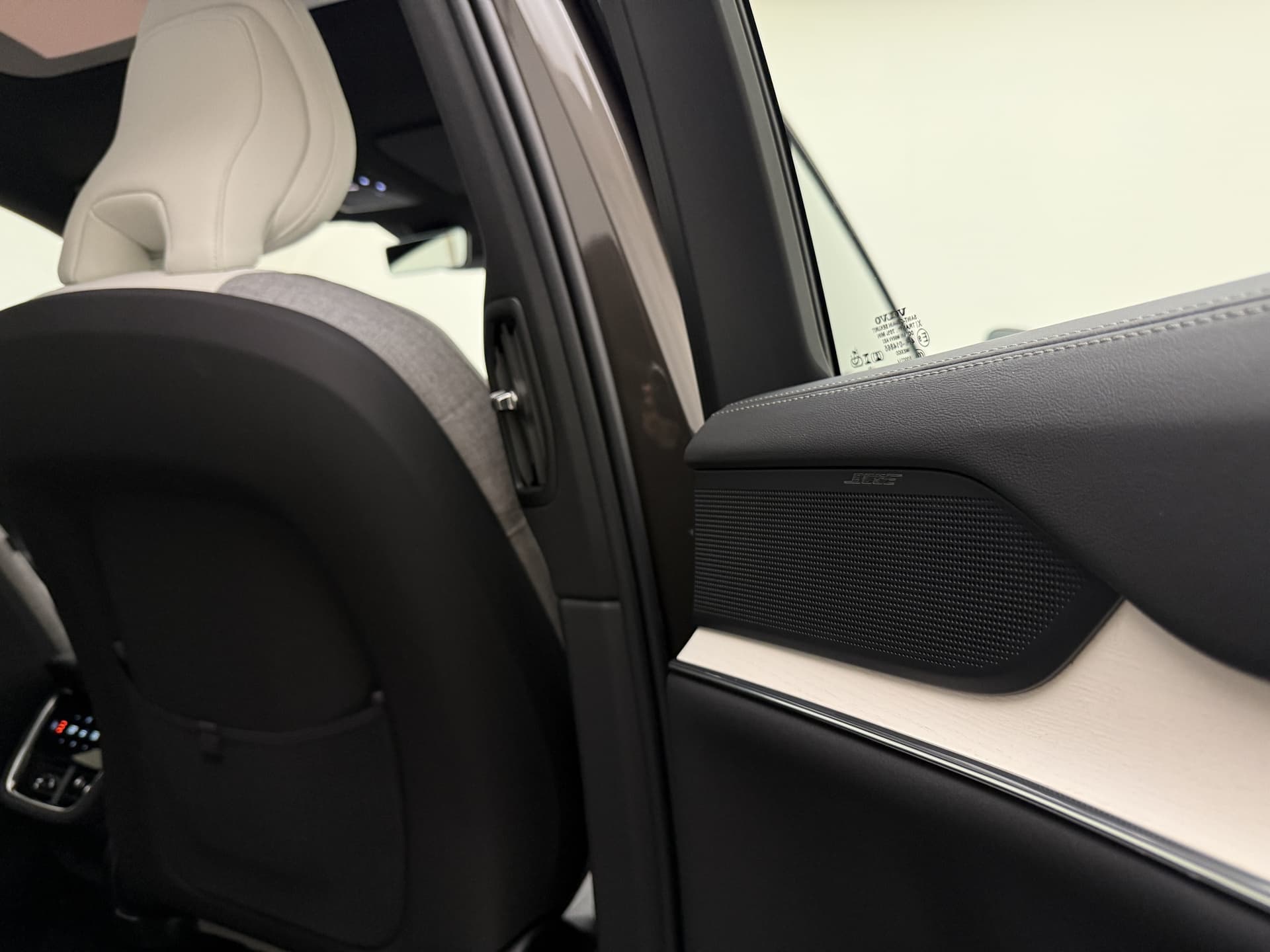 Volvo EX90 Twin Motor Performance Ultra / NIEUW / DIRECT LEVERBAAR / LUCHTVERING / WOOL BLEND / 22'' / CLIMATE / 3 JAAR GRATIS ONDERHOUD / thumbnail 24