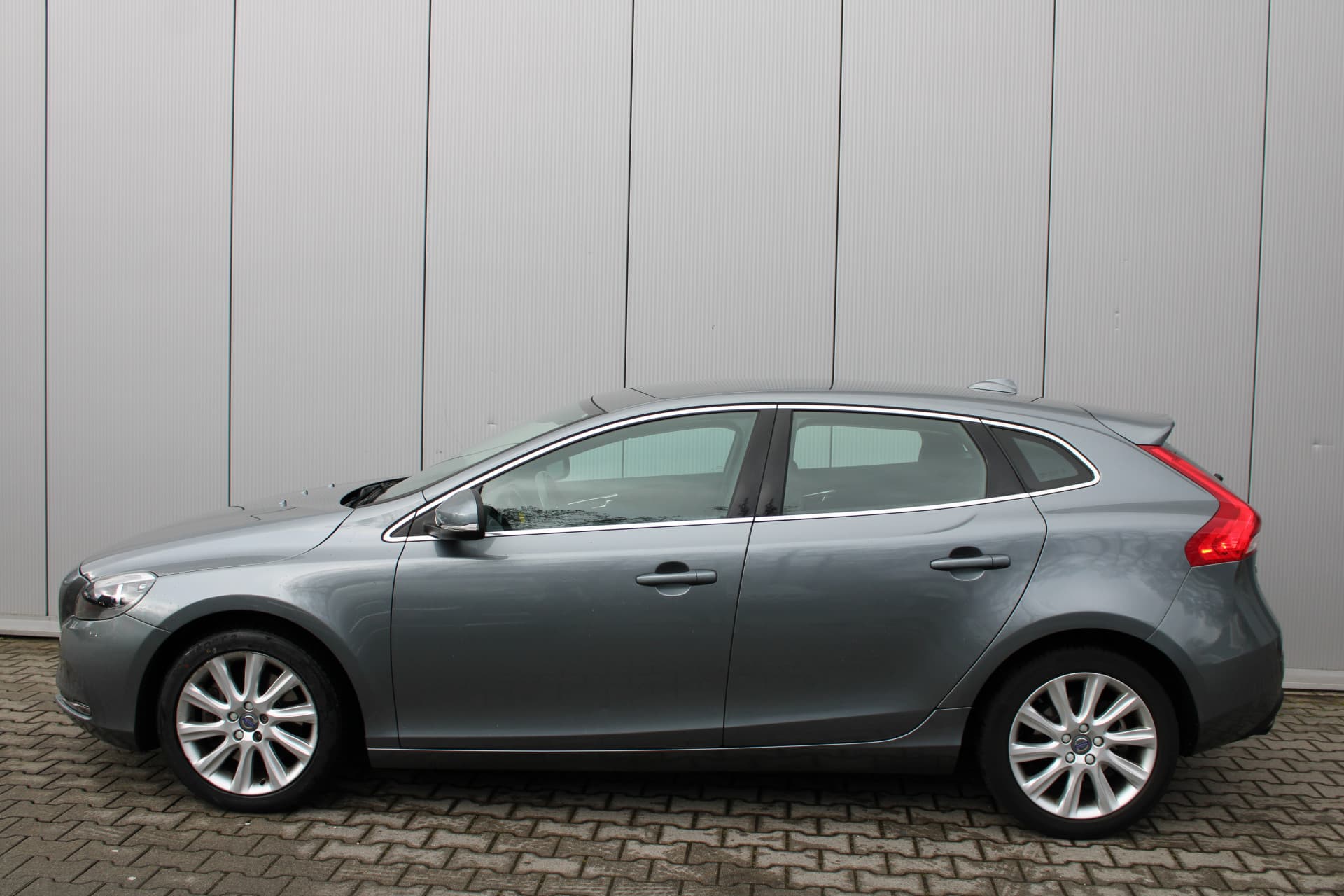 Volvo V40 T3 Automaat Momentum thumbnail 5