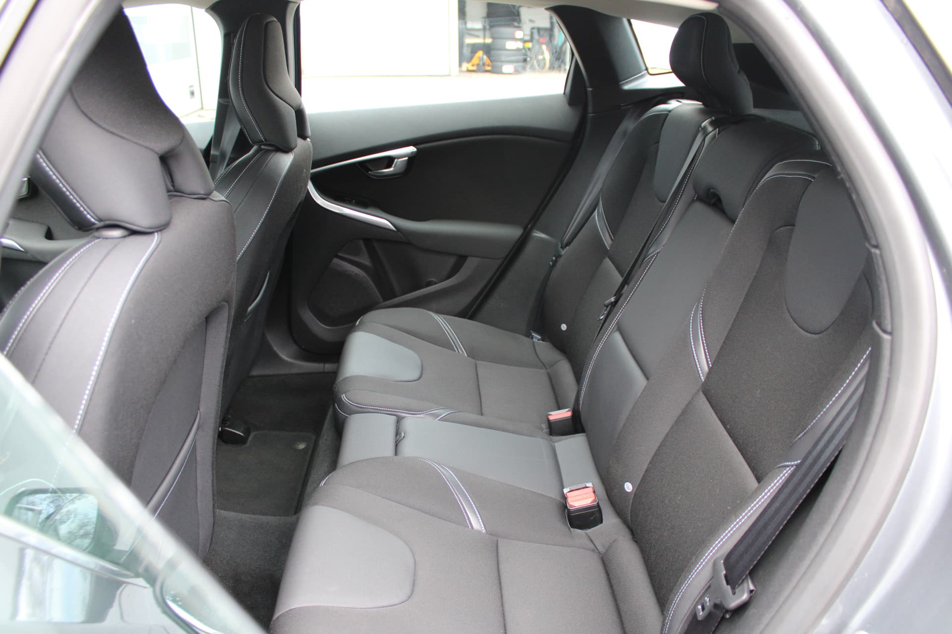 Volvo V40 T3 Automaat Momentum thumbnail 6