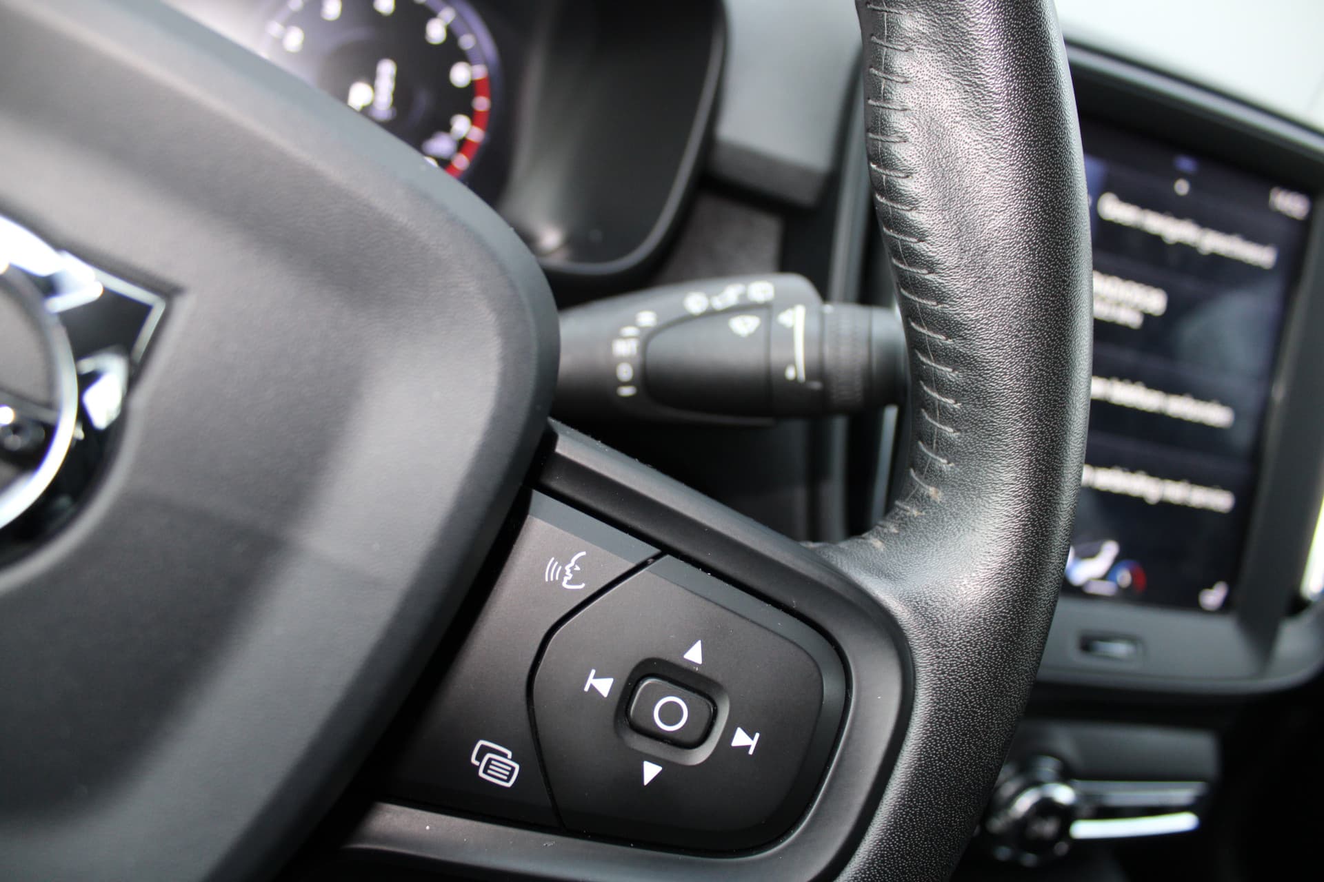 Volvo XC40 T4 aut. 190 pk thumbnail 16