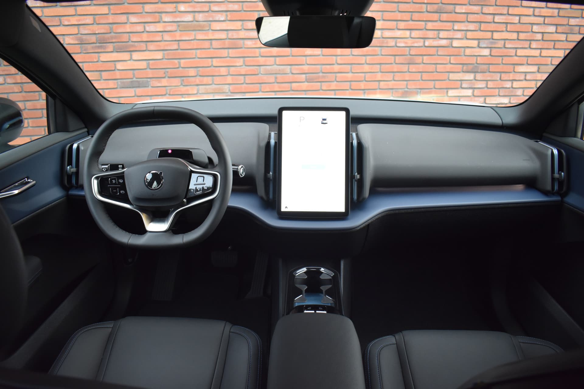 Volvo EX30 Extended Range 272PK Plus thumbnail 5