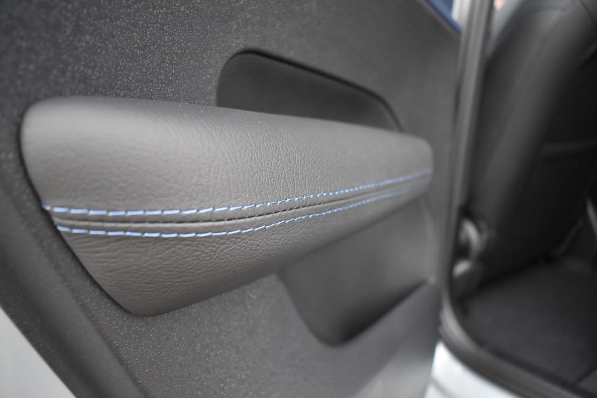 Volvo EX30 Extended Range 272PK Plus thumbnail 16