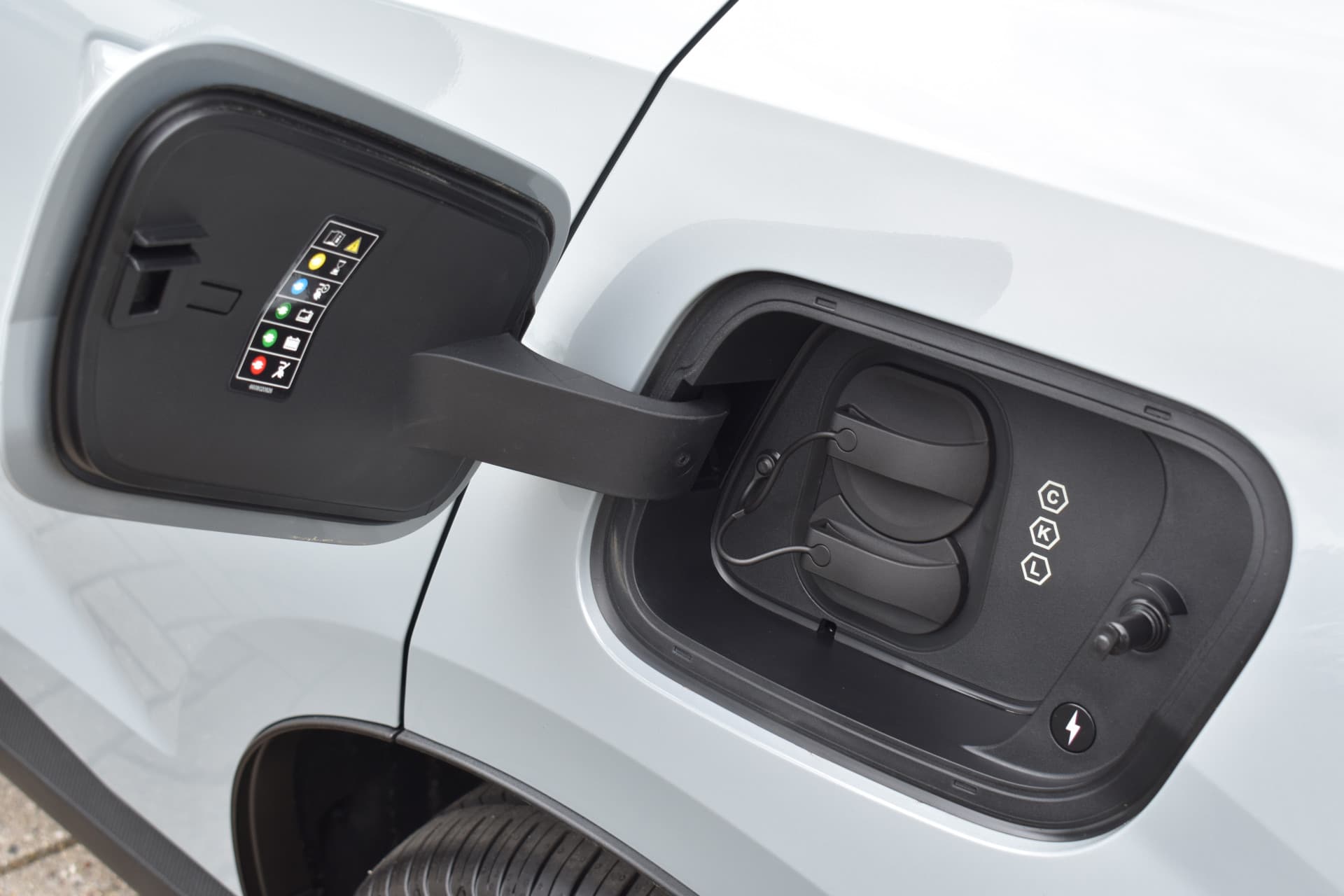 Volvo EX30 Extended Range 272PK Plus thumbnail 28