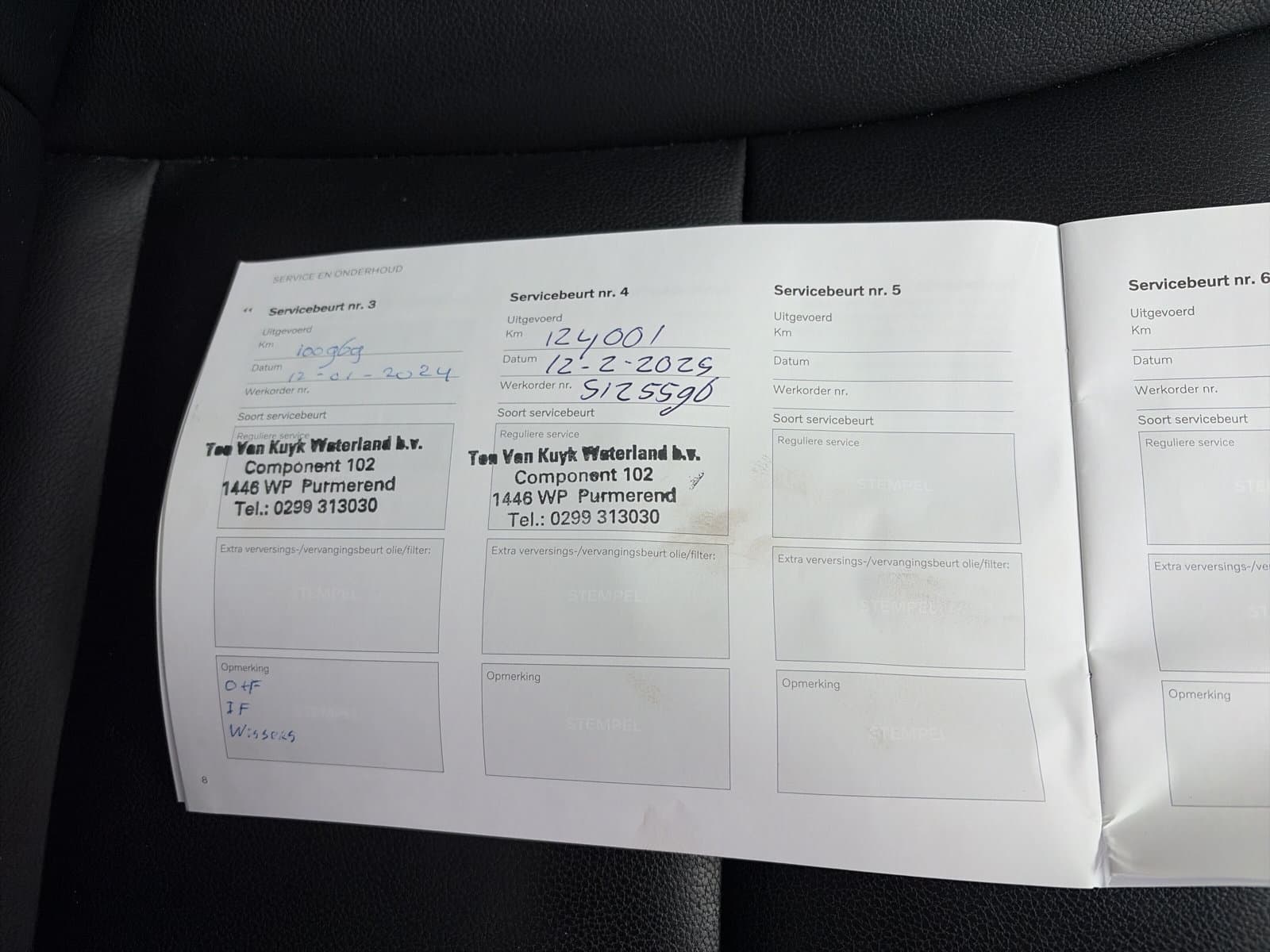 Volvo XC40 1.5 T3 Momentum Pro / Panoramdak / Lederen bekleding / 19" Velgen / thumbnail 23