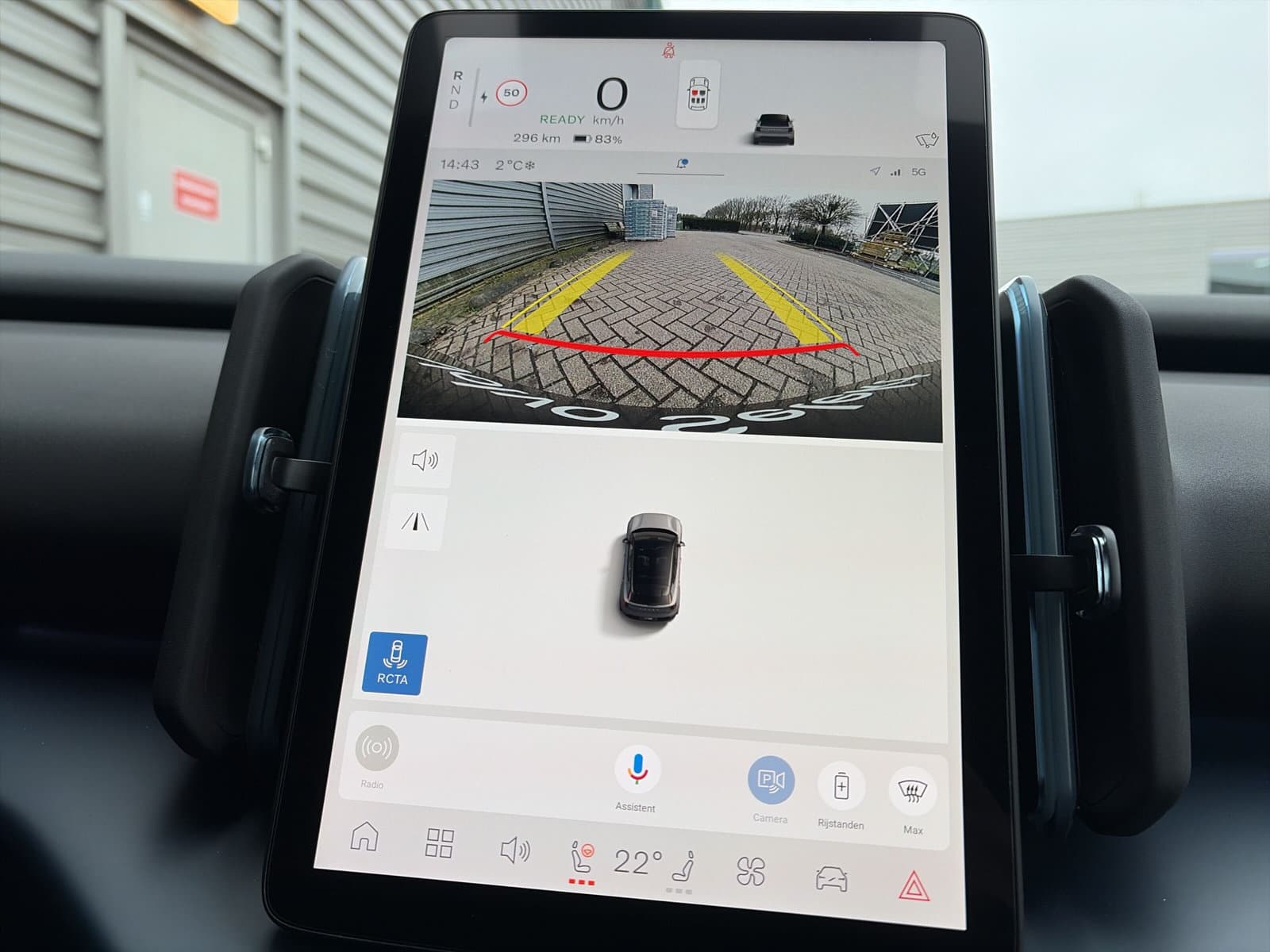 Volvo EX30 Extended Range Black Edition 69 kWh / Elektrisch verstelbare voorstoelen / Pack Climat / 19" / thumbnail 24