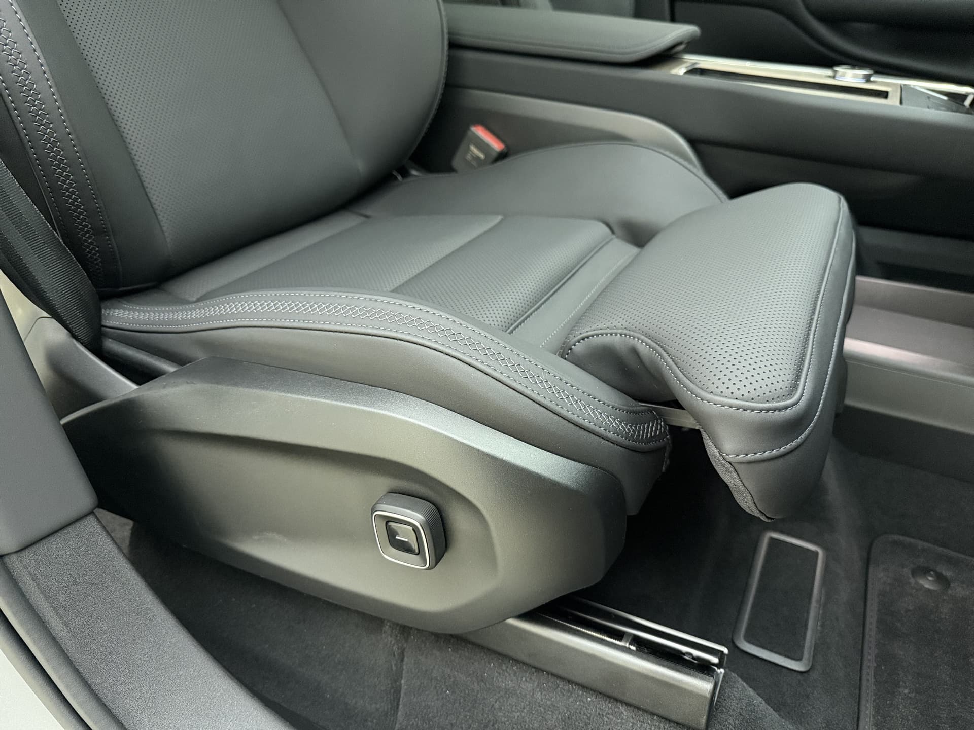 Volvo EX90 Twin Motor Performance Ultra 7p. / Luchtvering / Bowers&Wilkins Audio / 21'' / Stoelventilatie / Pilot Assist / Massage / Trekhaak / thumbnail 33