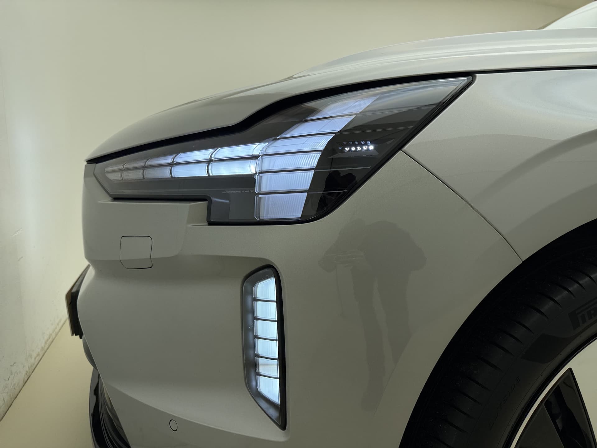 Volvo EX90 Twin Motor Performance Ultra 7p. / Luchtvering / Bowers&Wilkins Audio / 21'' / Stoelventilatie / Pilot Assist / Massage / Trekhaak / thumbnail 58