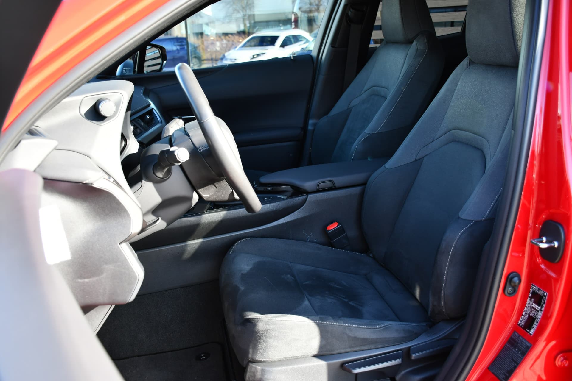 Lexus UX 250h Preference Line Automaat 184pk thumbnail 5