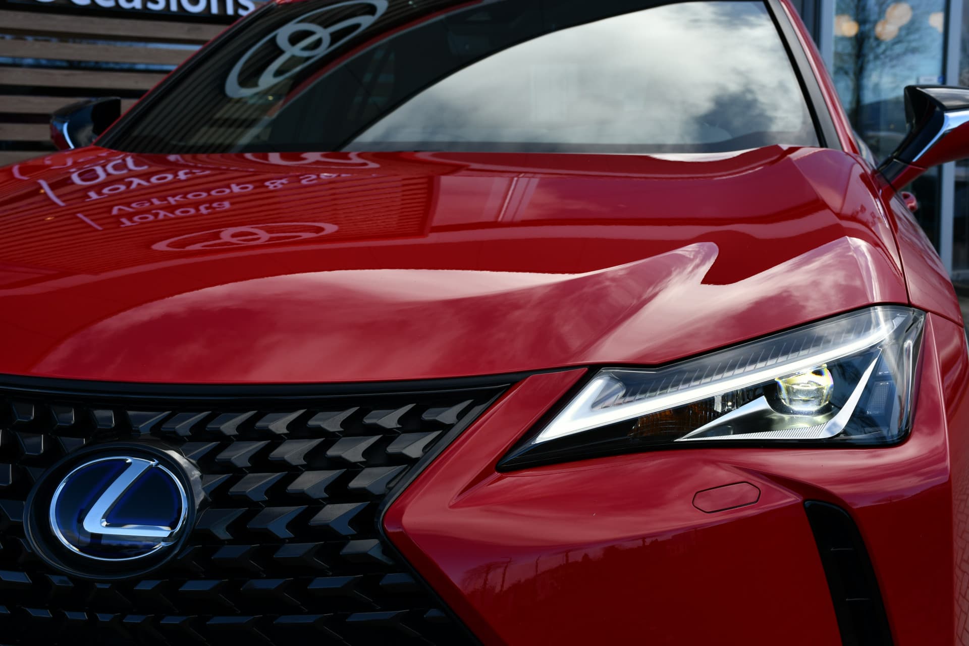 Lexus UX 250h Preference Line Automaat 184pk thumbnail 6