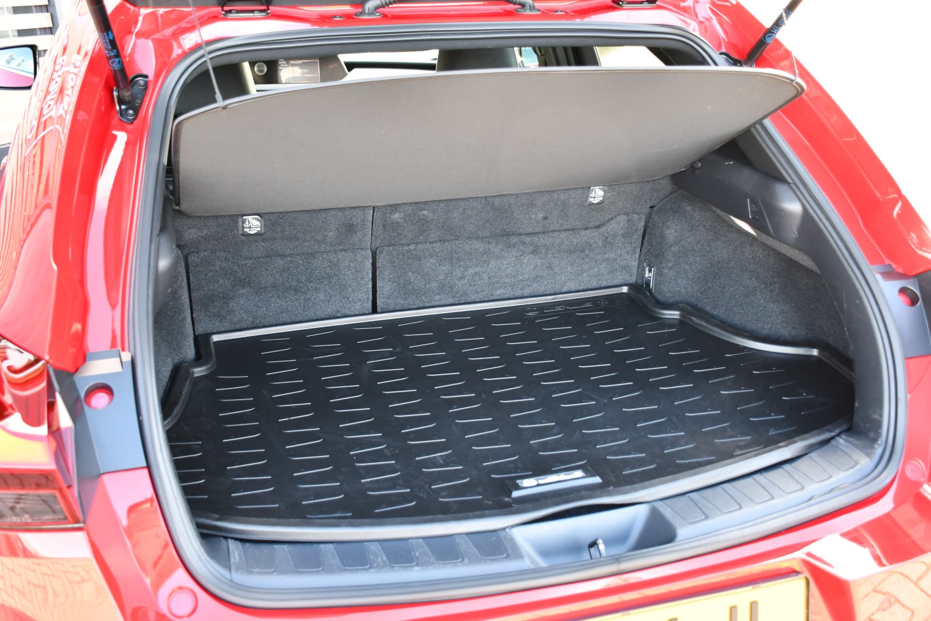 Lexus UX 250h Preference Line Automaat 184pk thumbnail 14